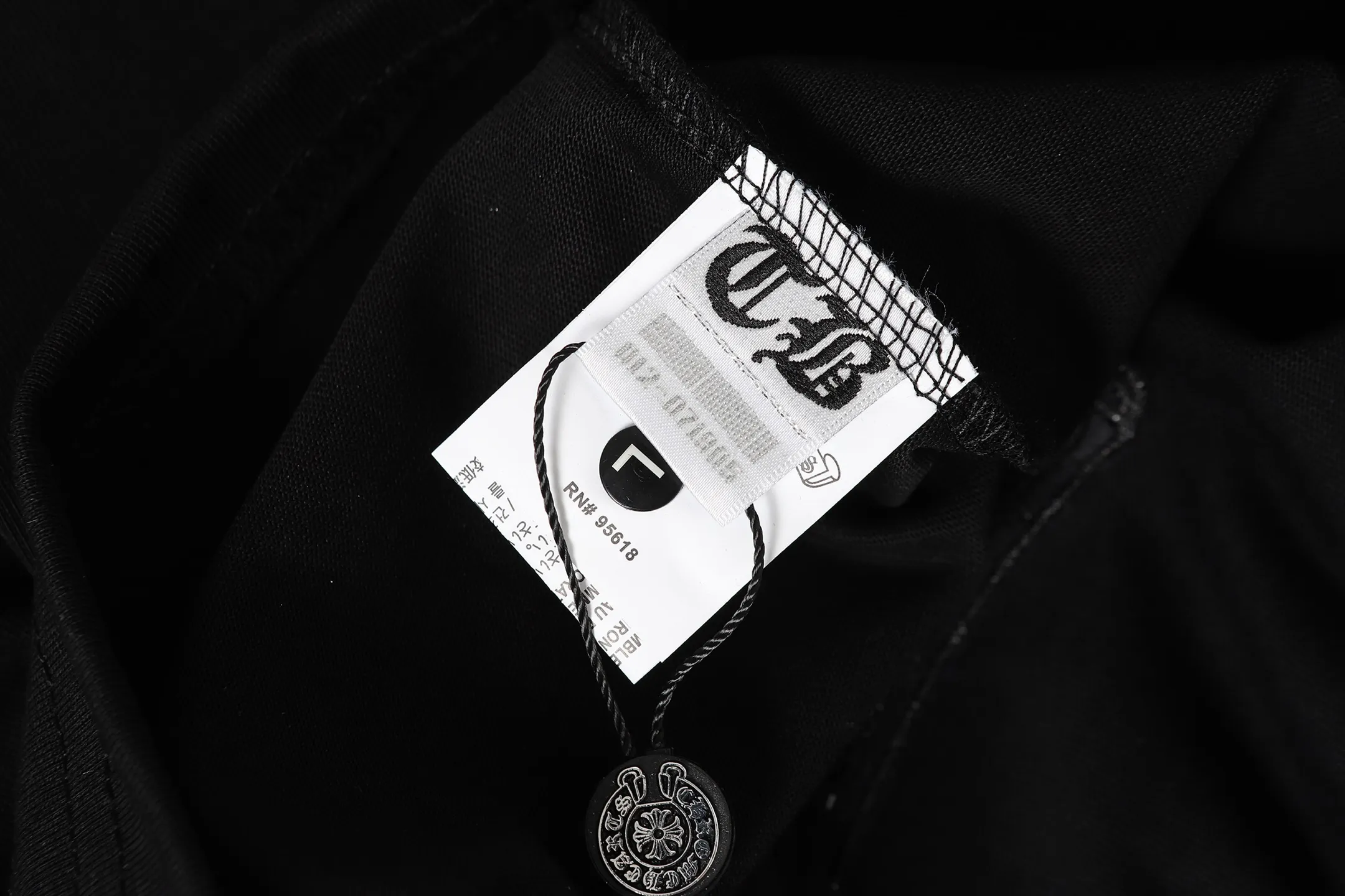 Cross Patch Embroidered Heavyweight T-Shirt D10513540 — view 13