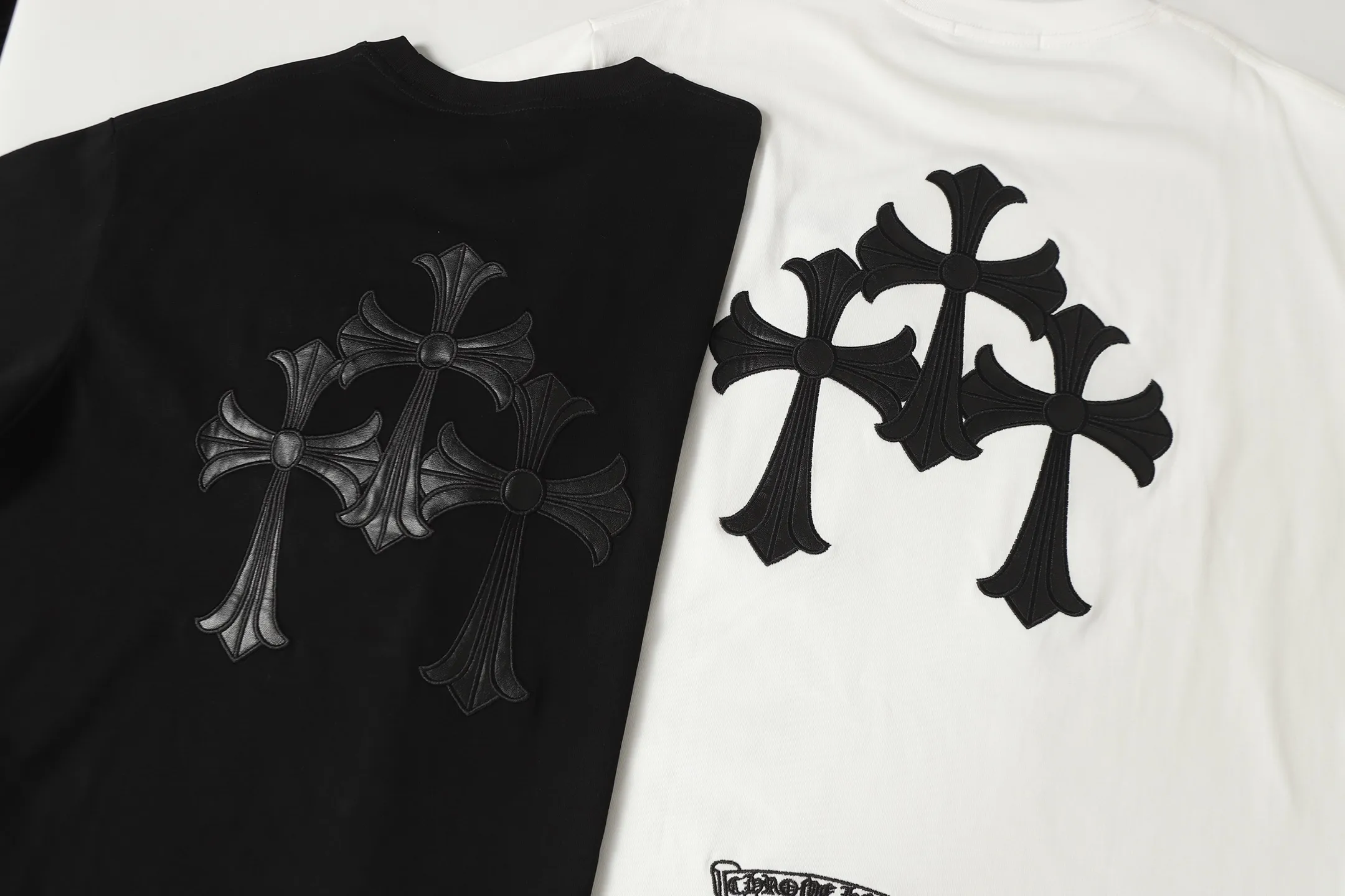 Cross Patch Embroidered Cotton T-Shirt D10513542 — view 8
