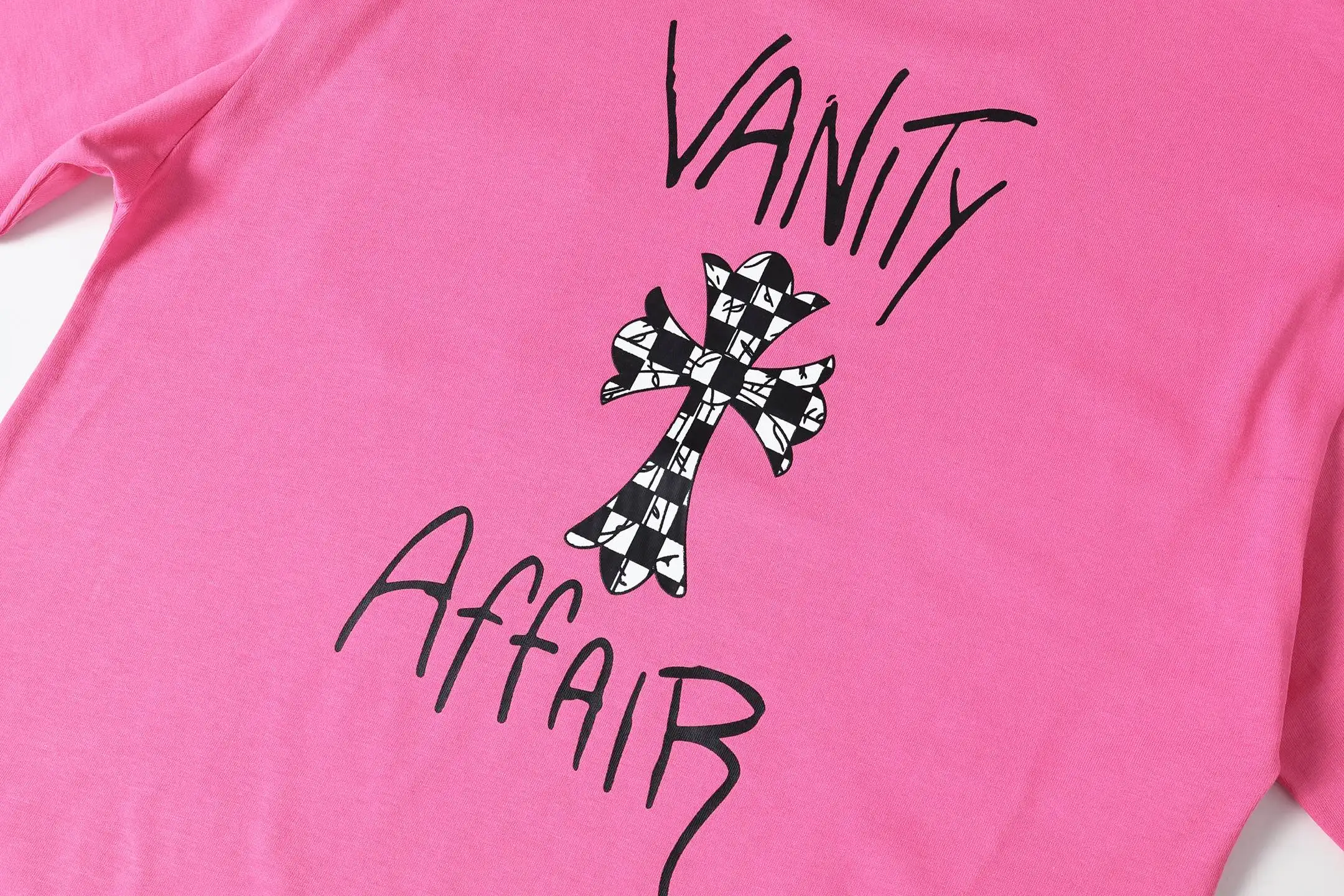 Vanity Affair Cross Print Pocket T-Shirt D9513561 — view 9