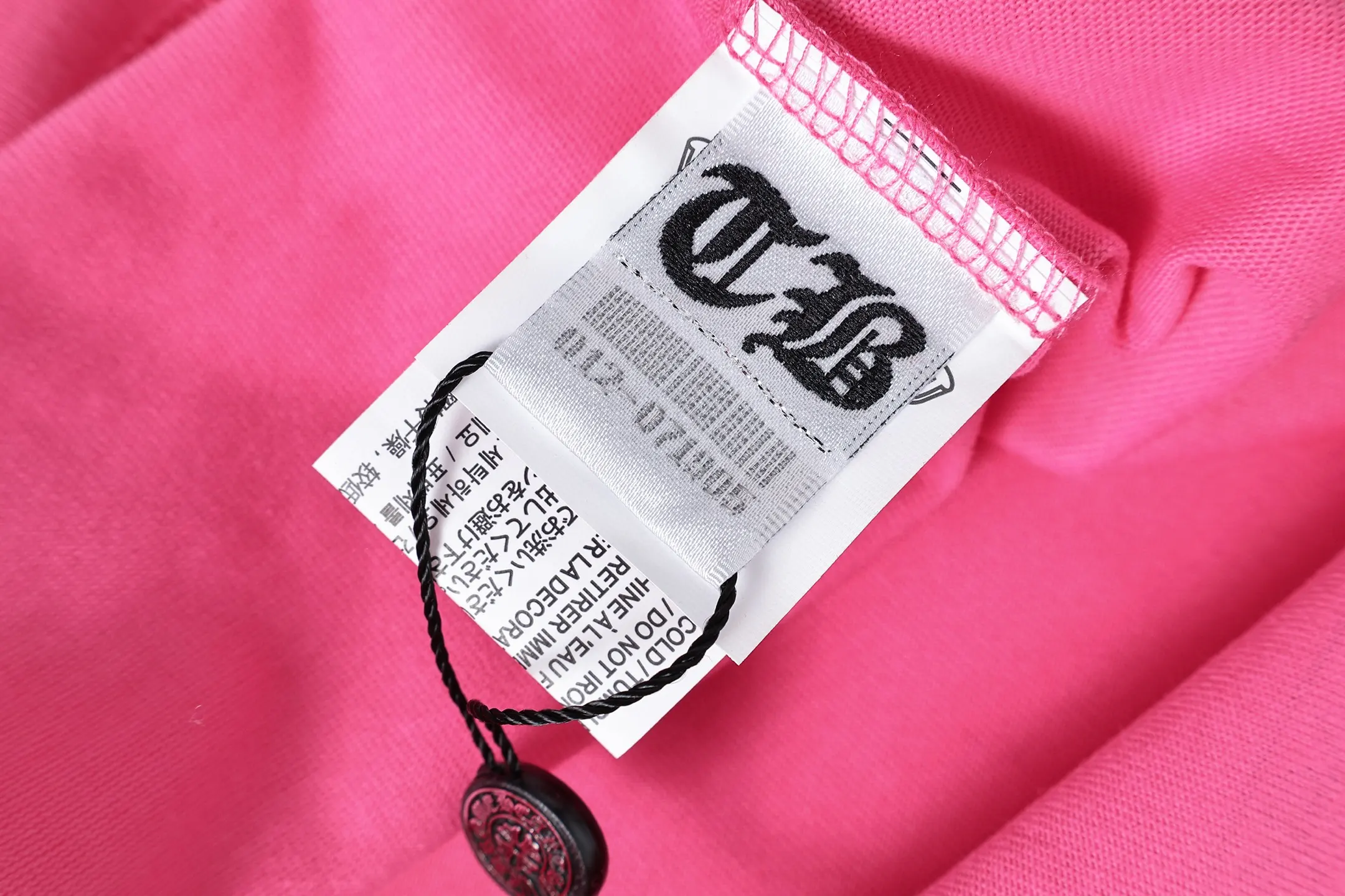 Vanity Affair Cross Print Pocket T-Shirt D9513561 — view 13