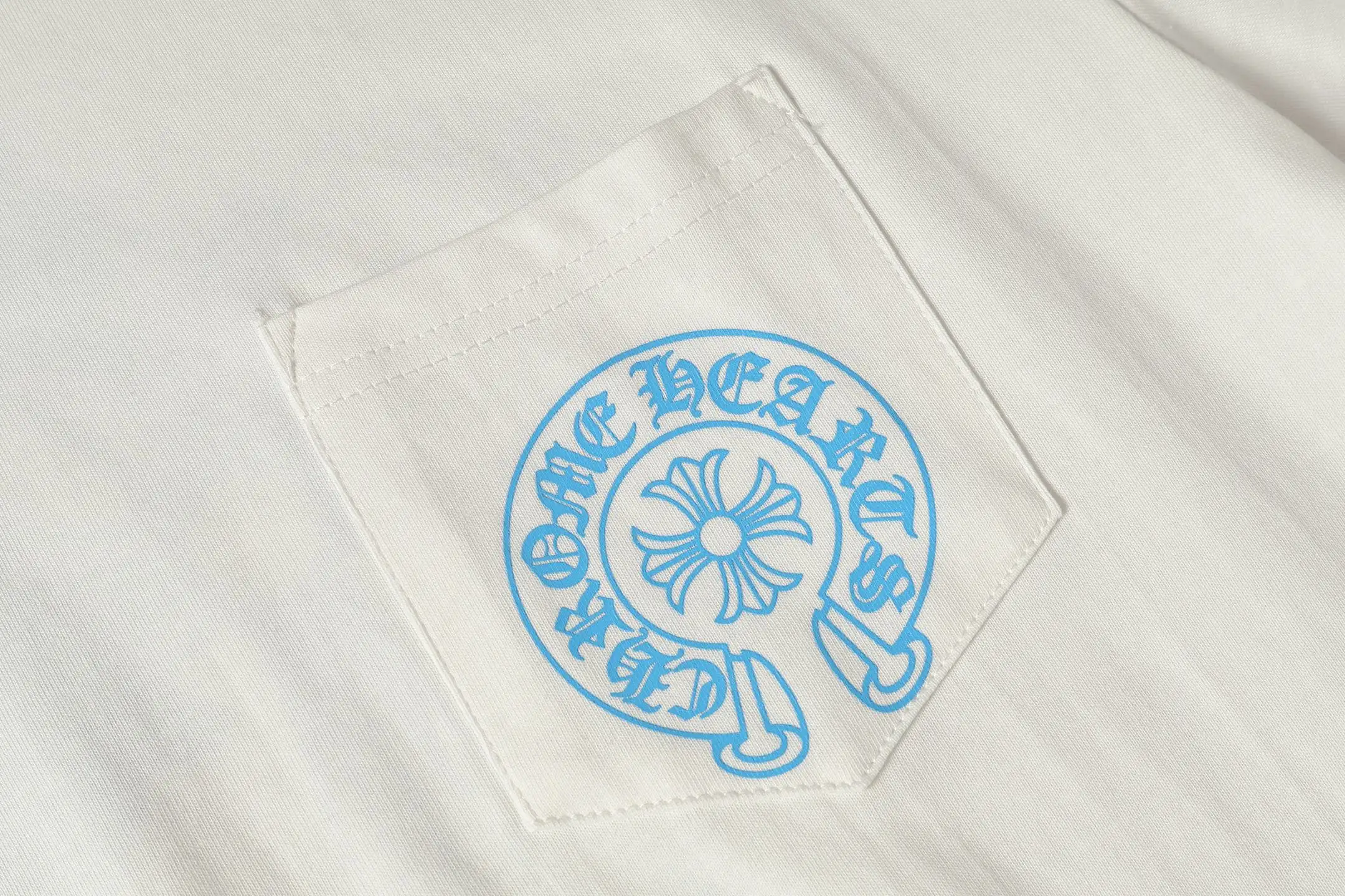 Cross Print Cotton Pocket T-Shirt D9513554 — view 6