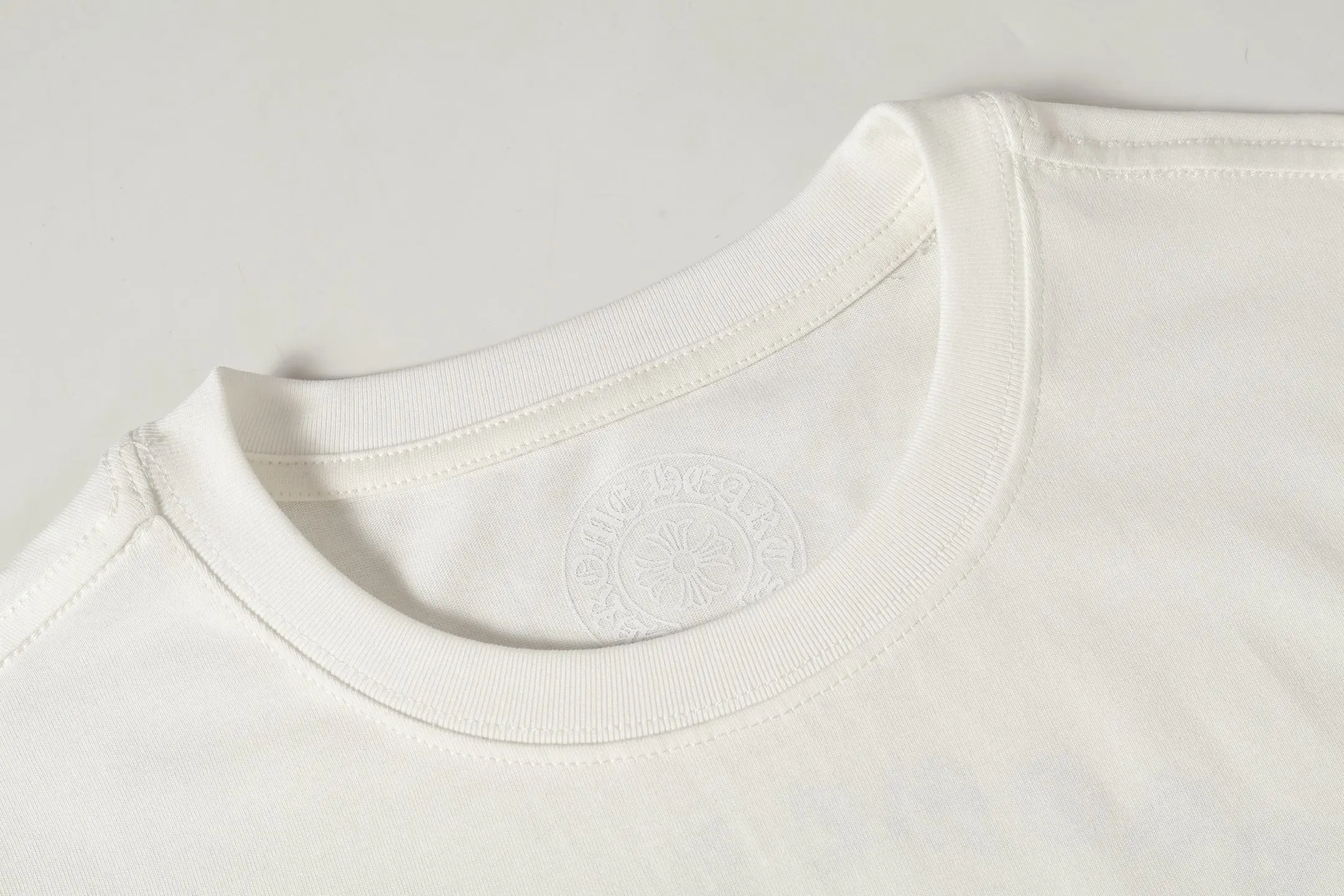 Cross Graphic Pocket T-Shirt D9513557 — view 4