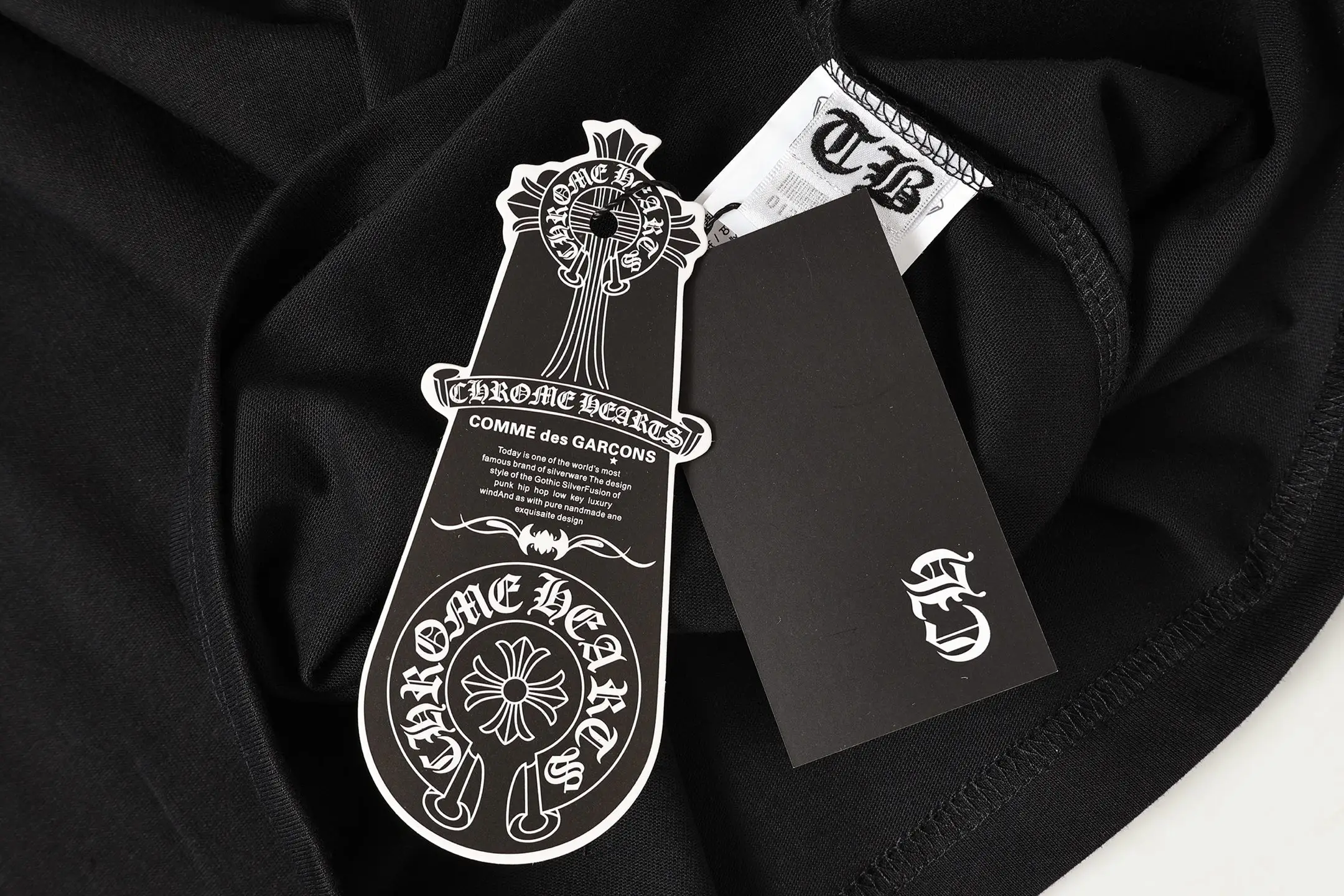 Cross Logo Graphic Pocket T-Shirt D9513556 — view 12