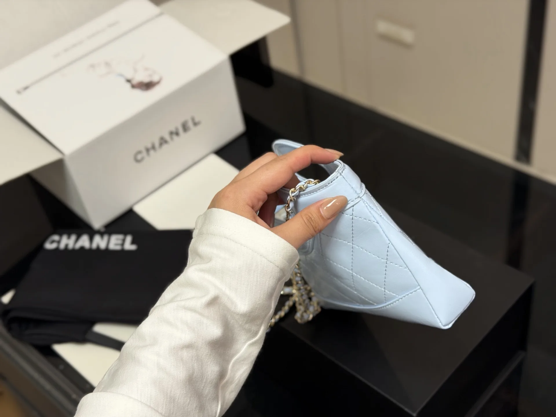 Chanel 31 Mini Top-Handle Bag D26018373 — view 6