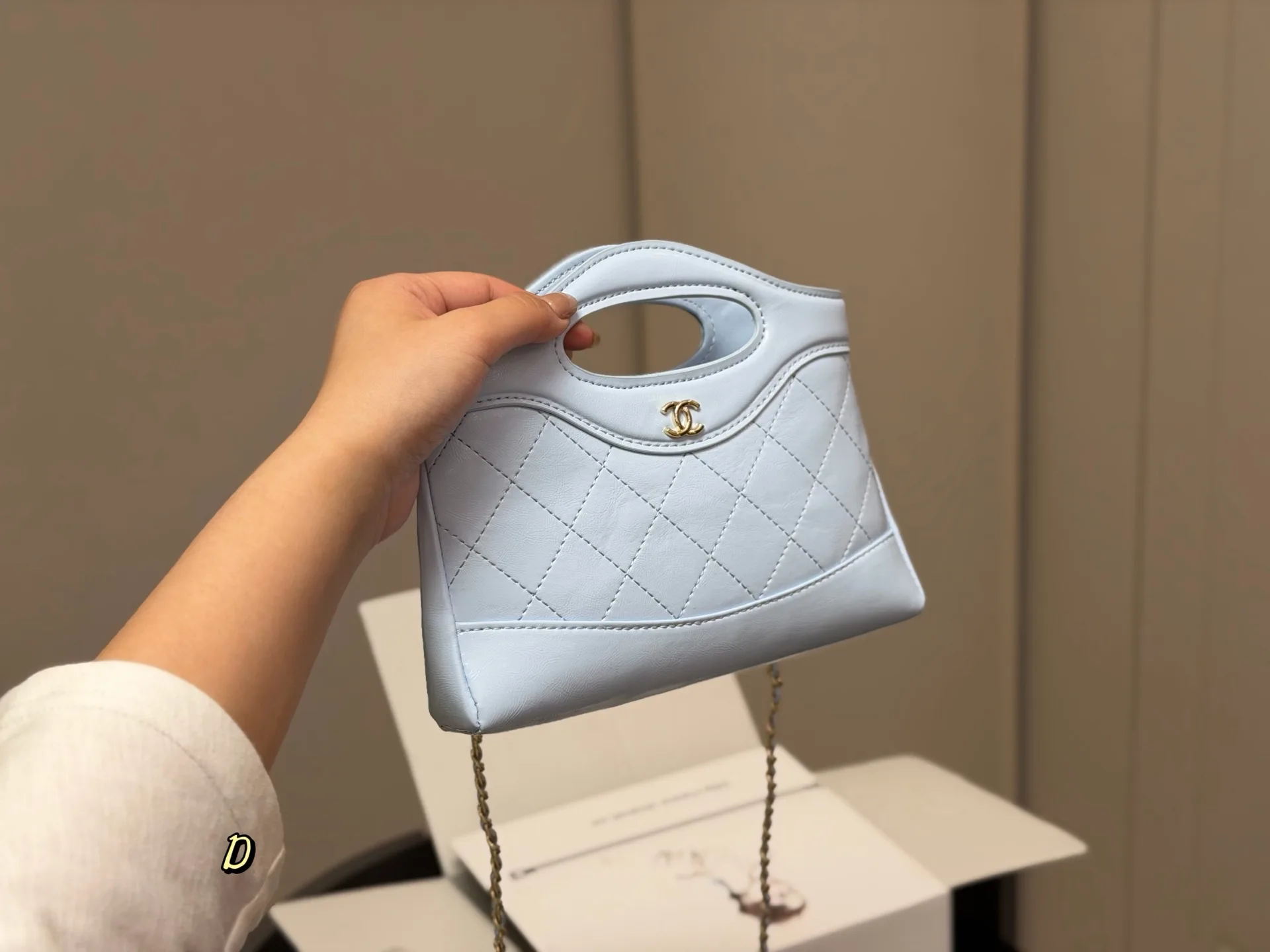 Chanel 31 Mini Top-Handle Bag D26018373 — view 9