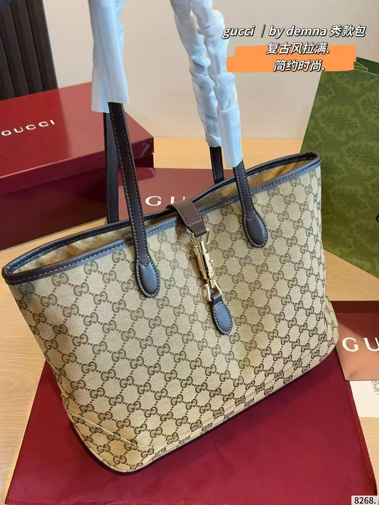 GG Canvas Jackie Tote Bag D26018485 — view 2