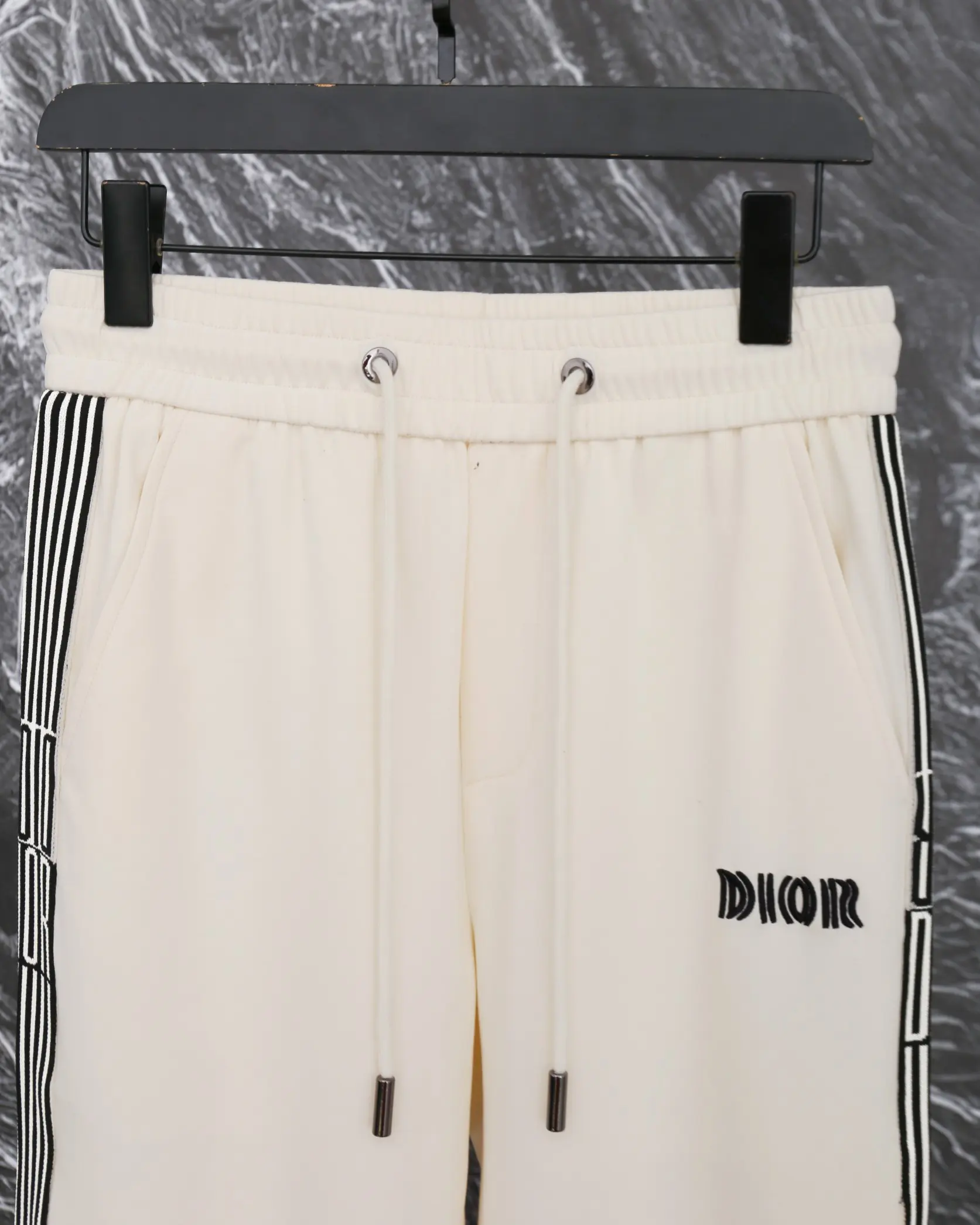 Logo-Embroidered Taped Sweatpants D19512925 — view 3