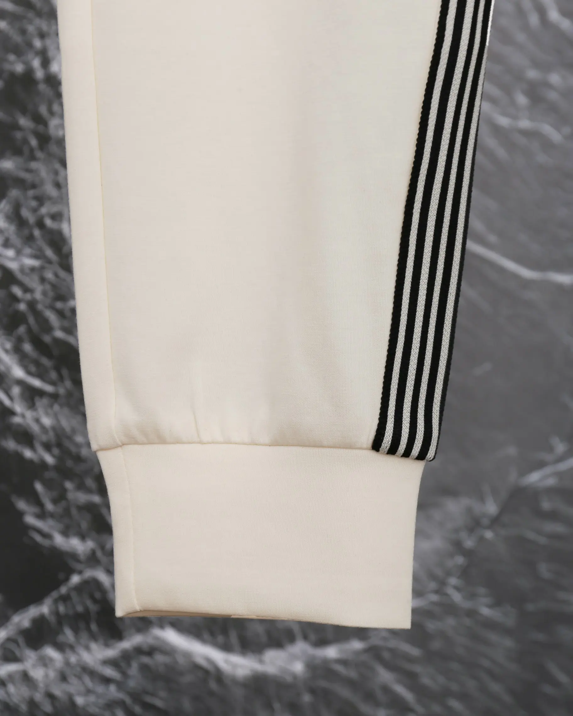 Logo-Embroidered Taped Sweatpants D19512925 — view 9
