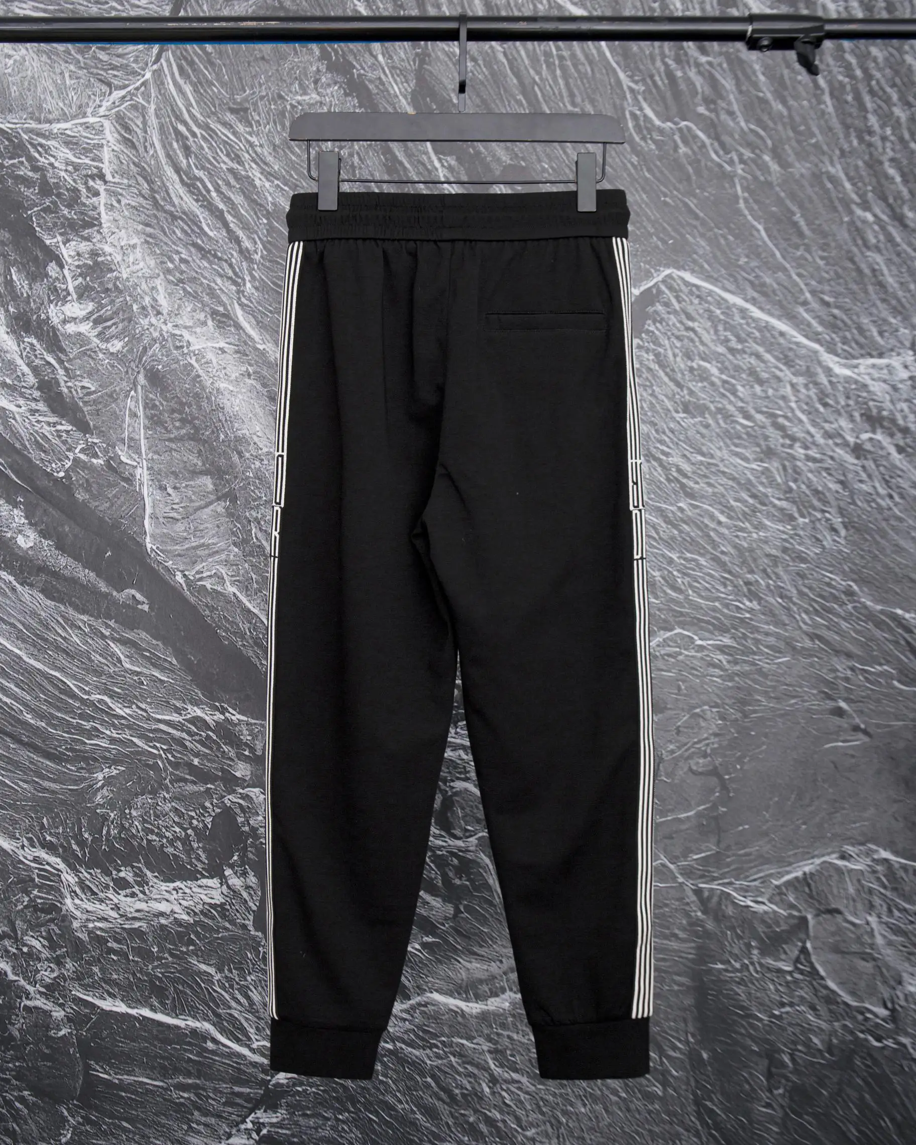 Logo-Embroidered Taped Sweatpants D19512924 — view 2