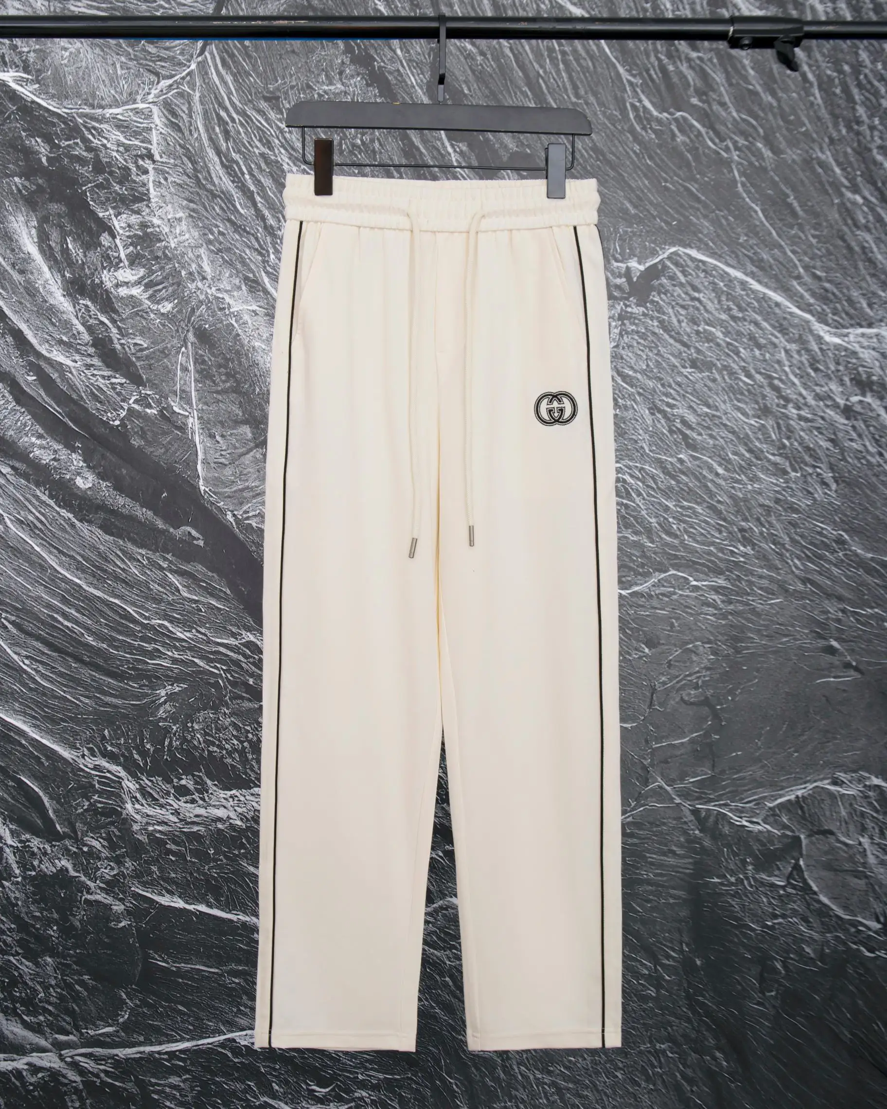Logo-Embroidered Webbing Trim Sweatpants D20012918