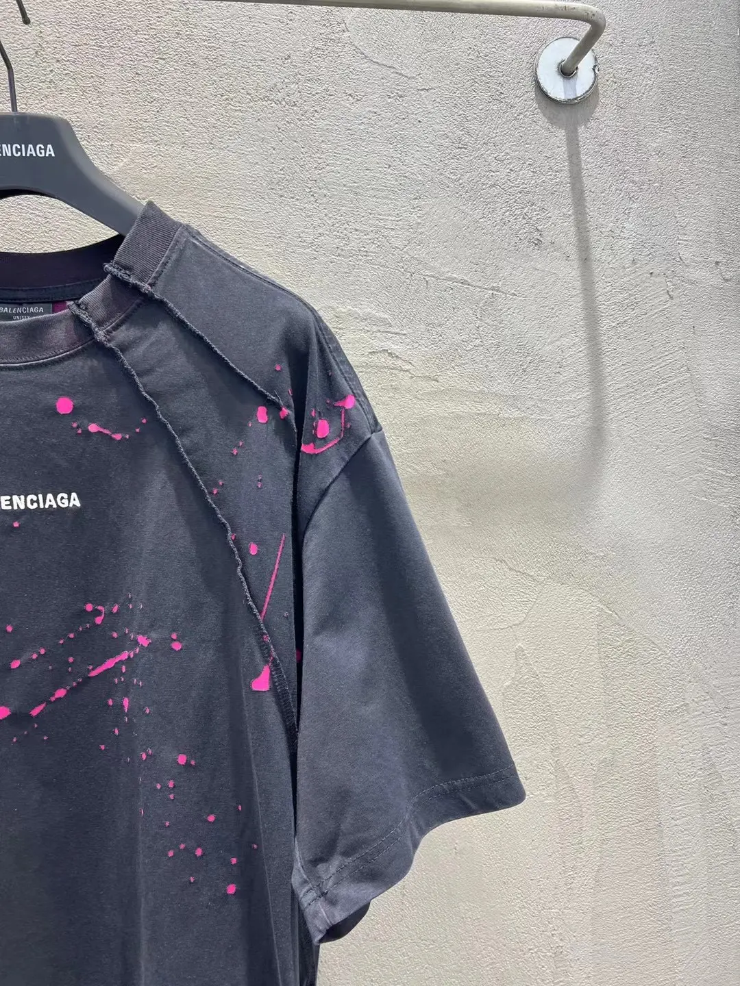 Logo Embroidery Distressed Oversized T-Shirt D18018683 — view 13