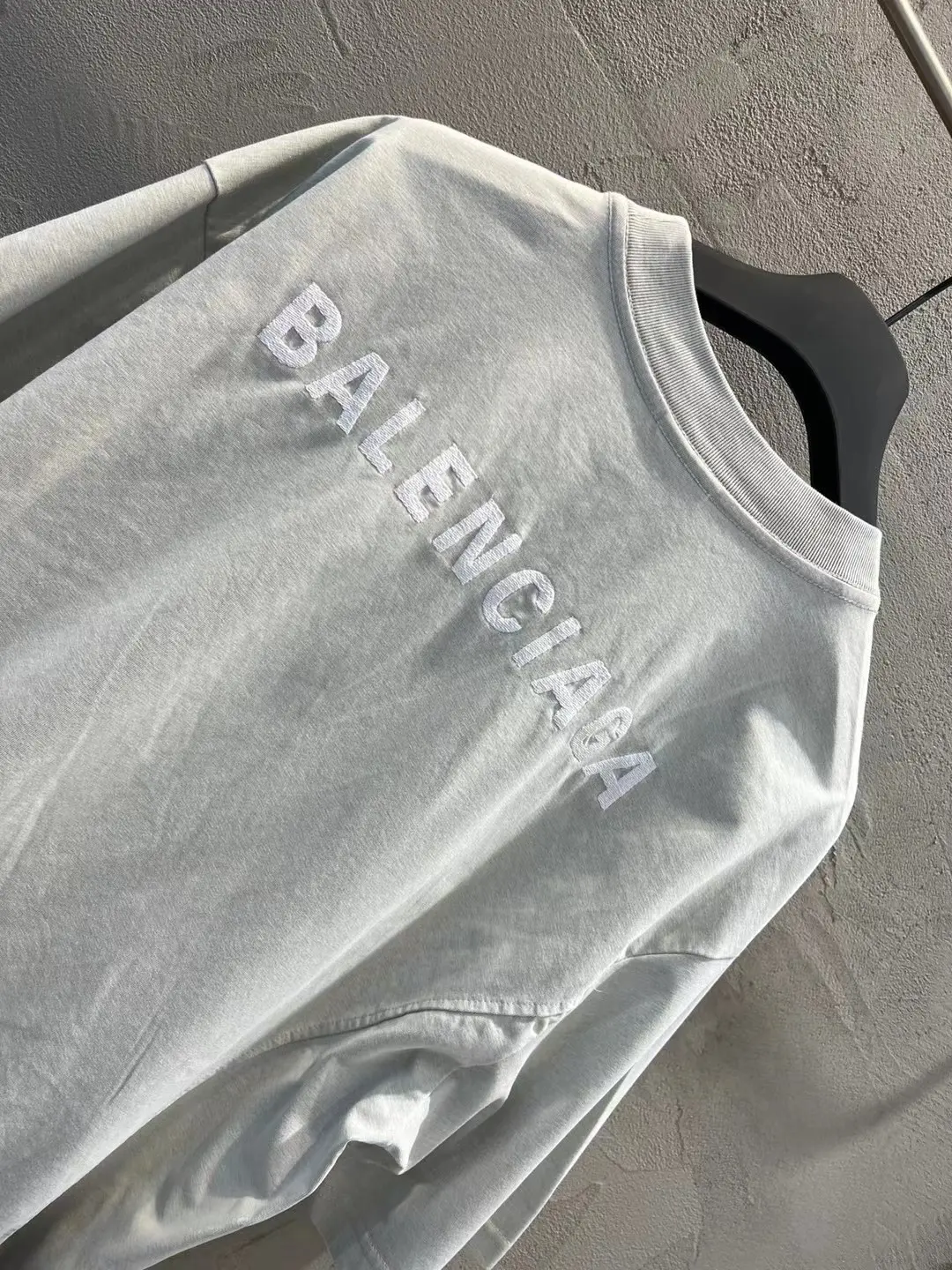 Logo Embroidery Distressed Oversized T-Shirt D18018683 — view 32