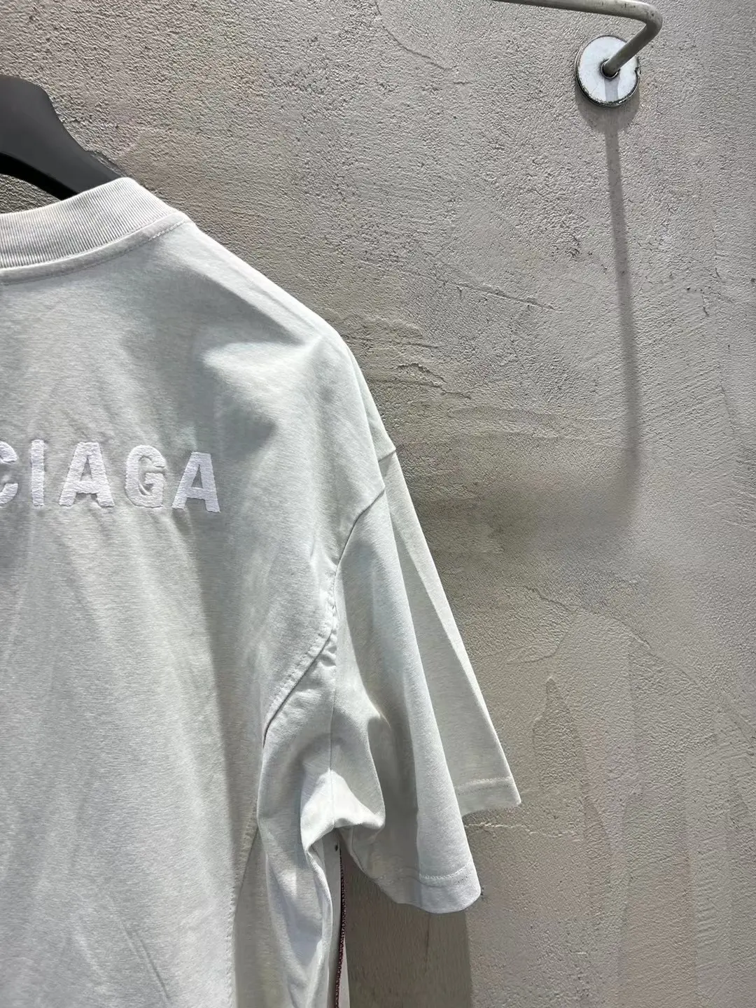 Logo Embroidery Distressed Oversized T-Shirt D18018683 — view 33