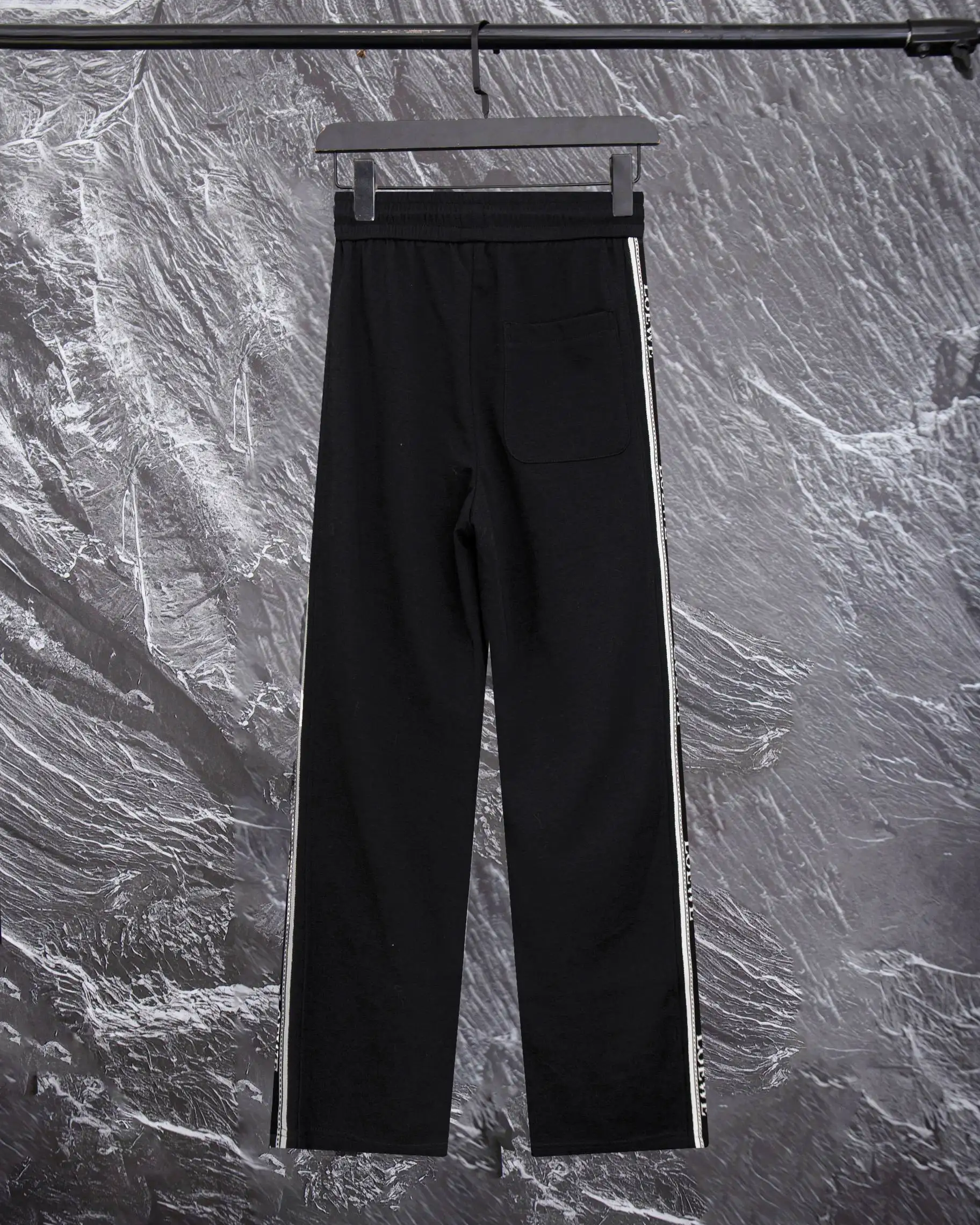 Logo-Embroidered Side-Stripe Sweatpants D20012917 — view 2