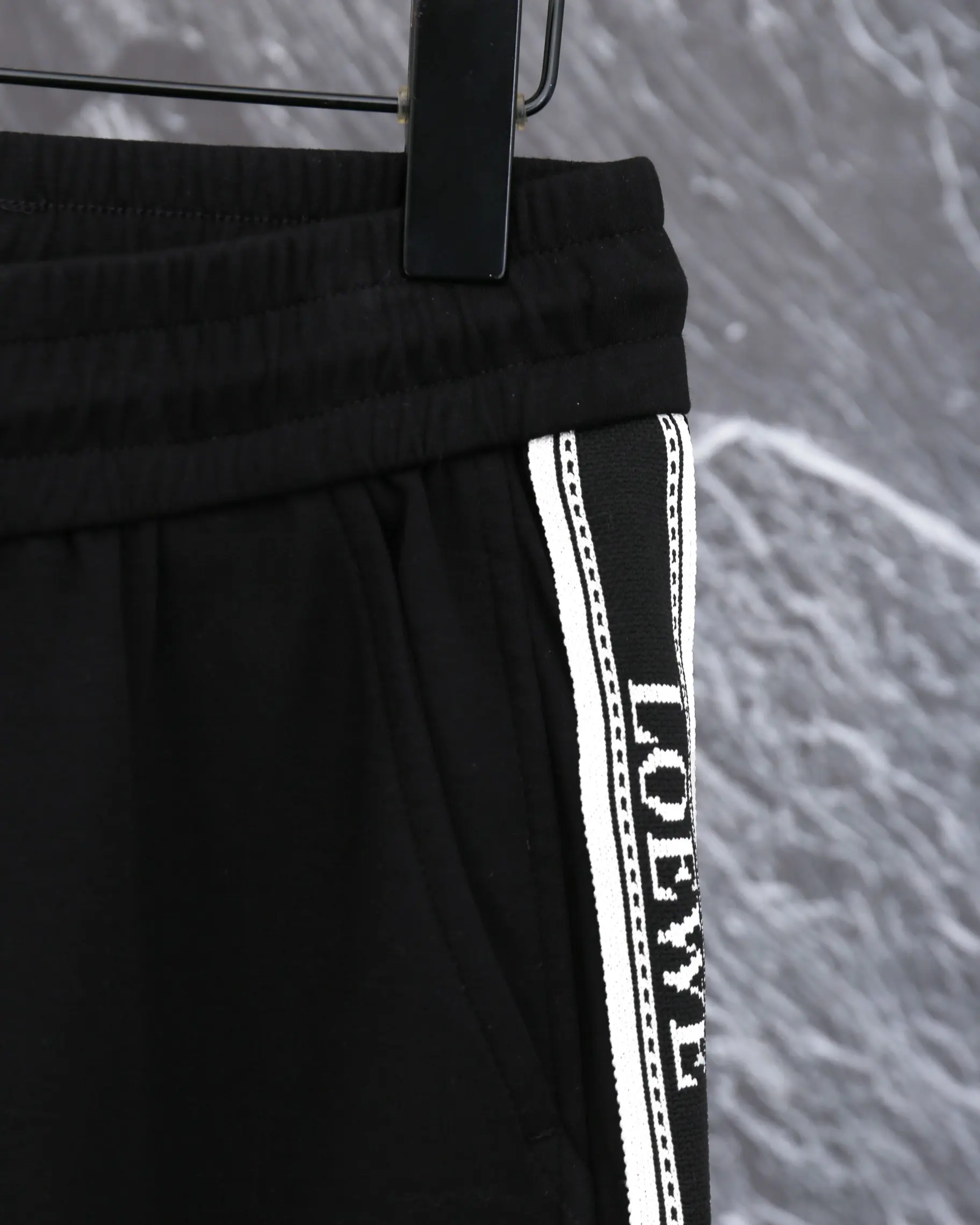 Logo-Embroidered Side-Stripe Sweatpants D20012917 — view 5