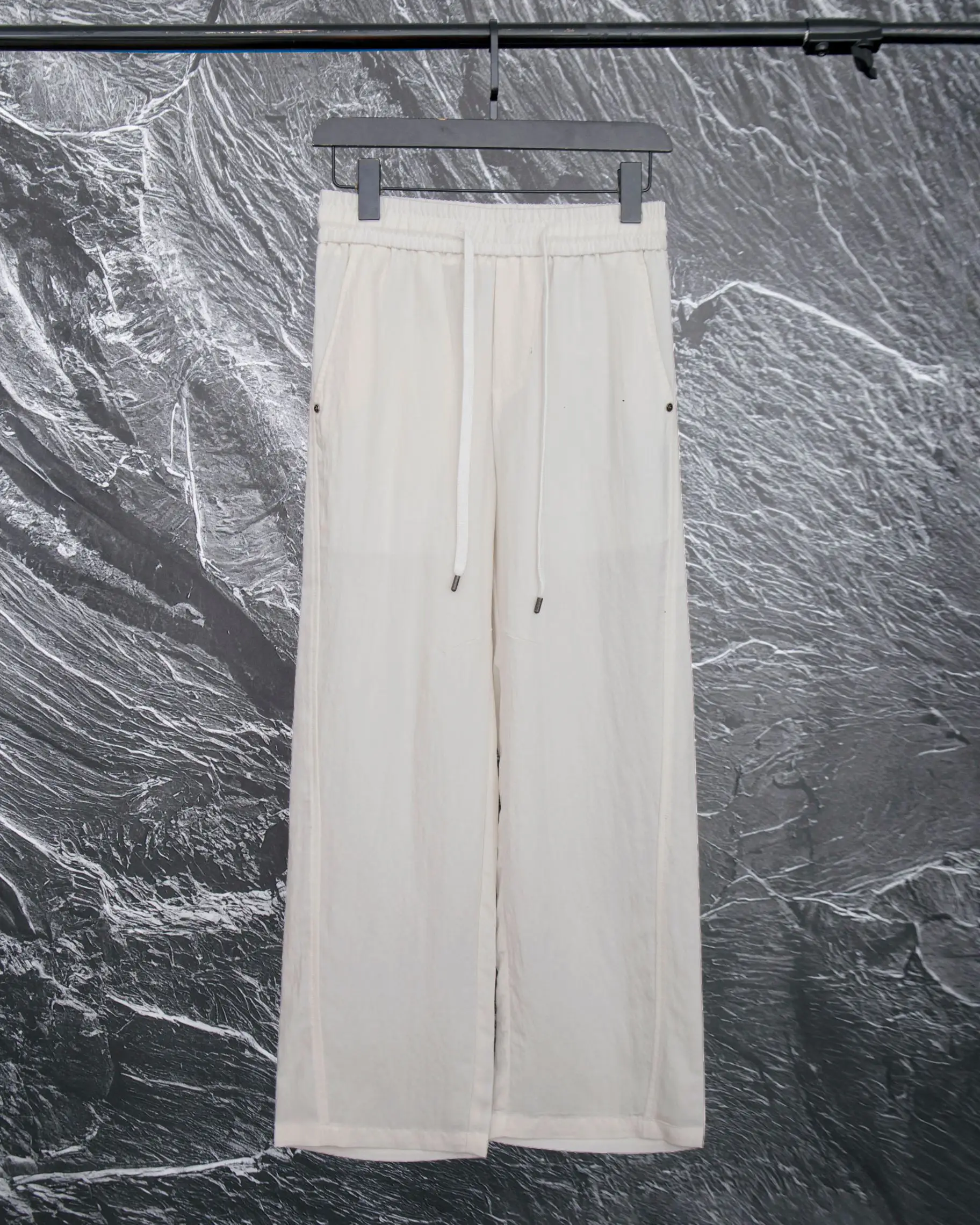 Embroidered Linen-Blend Drawstring Trousers D20512922