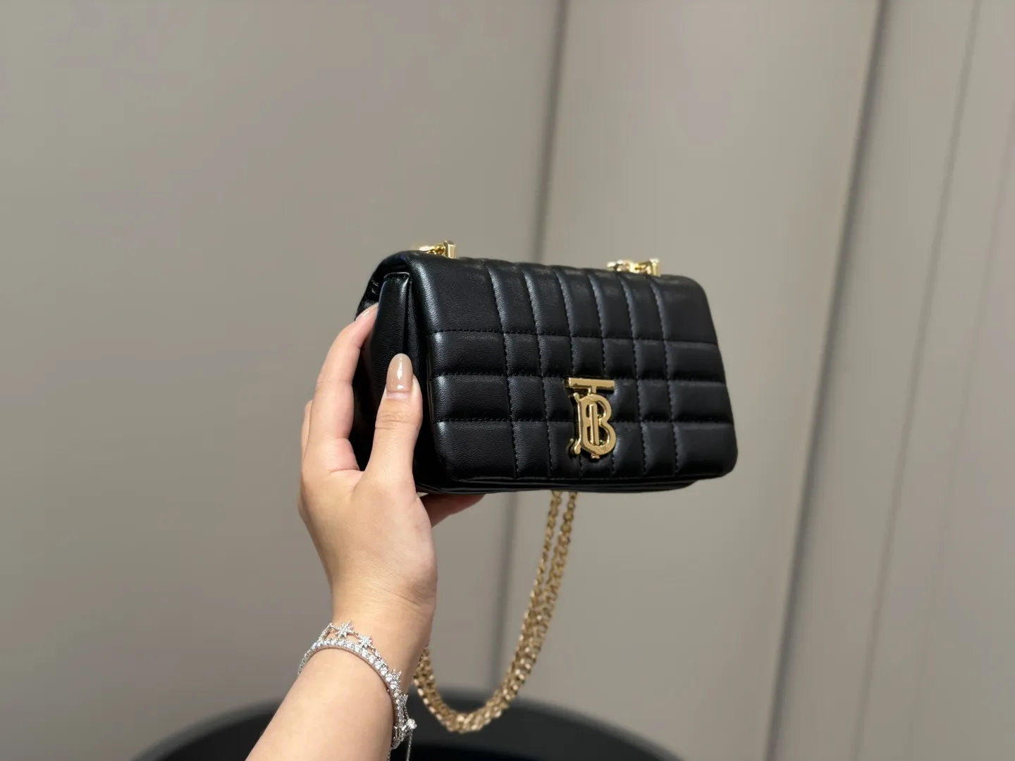 Lola Quilted Leather Shoulder Bag D26518451 — view 9