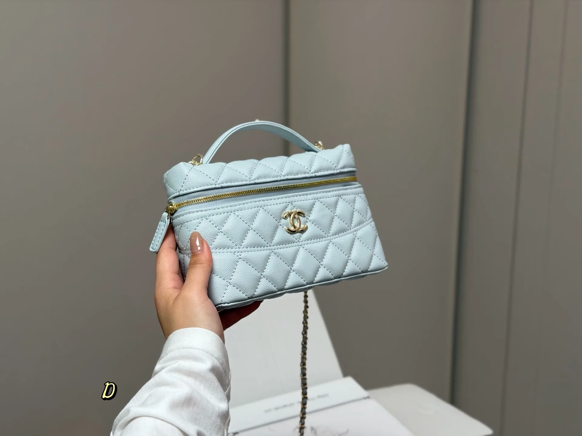 Quilted Top-Handle Vanity Bag D27018372 — view 9