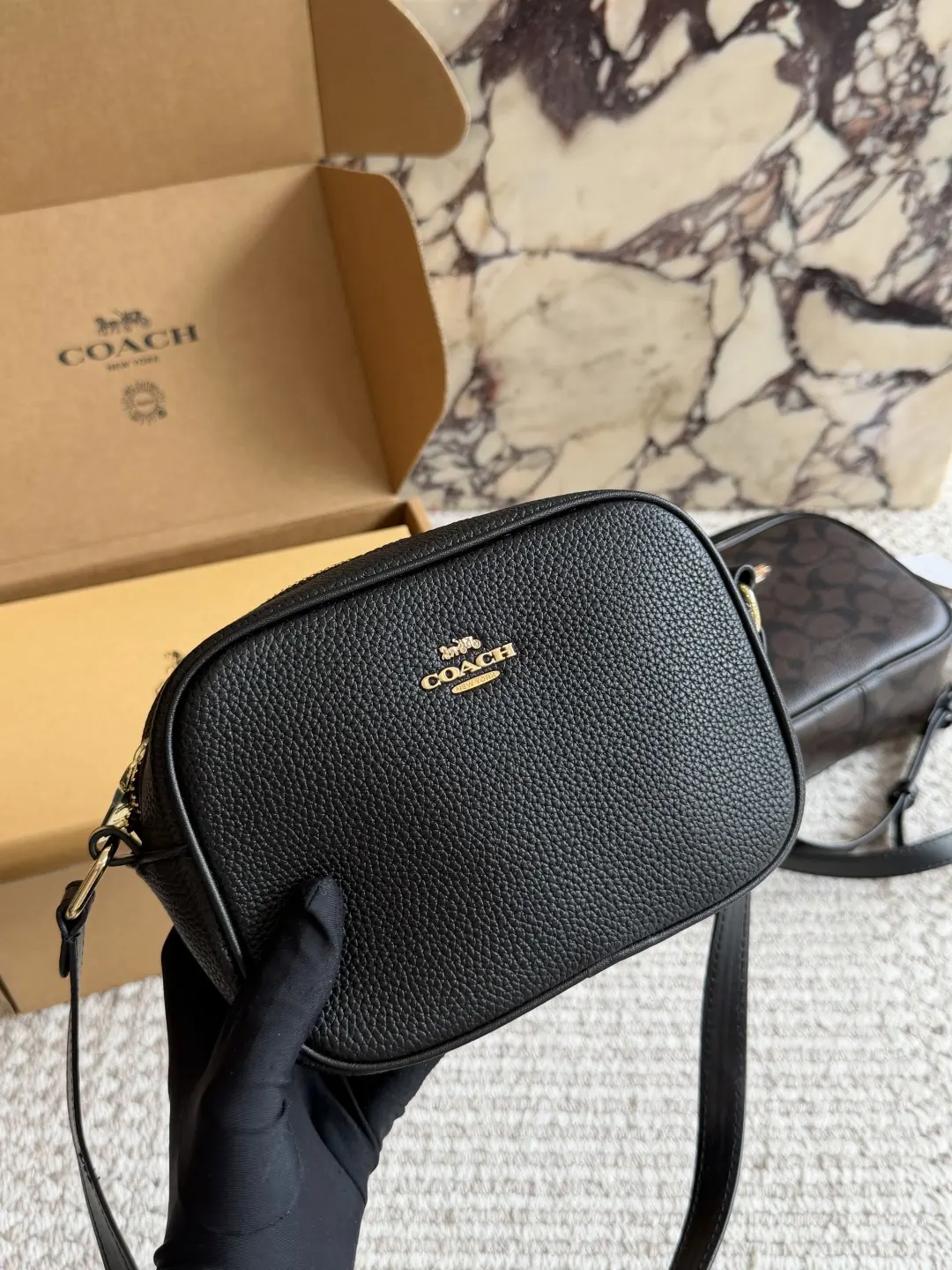 Signature Coated Canvas Camera Bag D27518463 — view 3