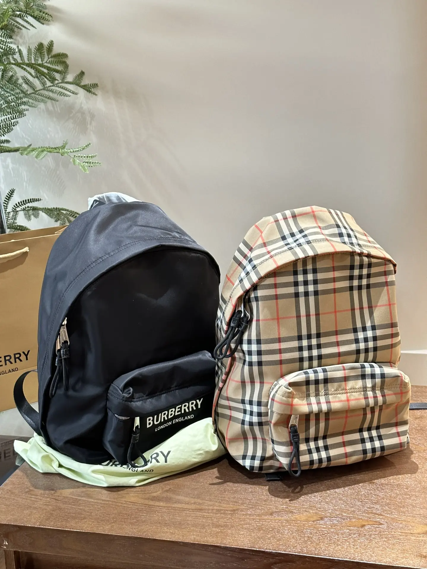 Vintage Check Nylon Backpack D28518132 — view 9