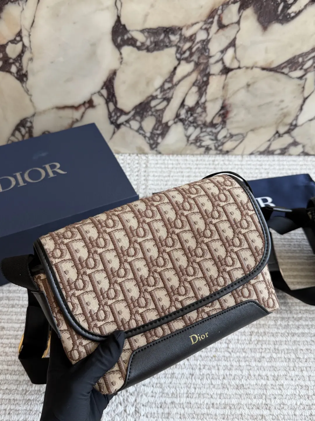 Dior Jett Oblique Messenger Bag D30017987 — view 3