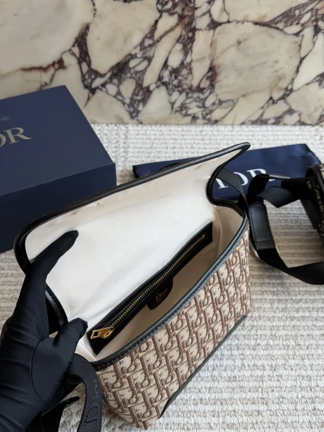Dior Jett Oblique Messenger Bag D30017987 — view 9