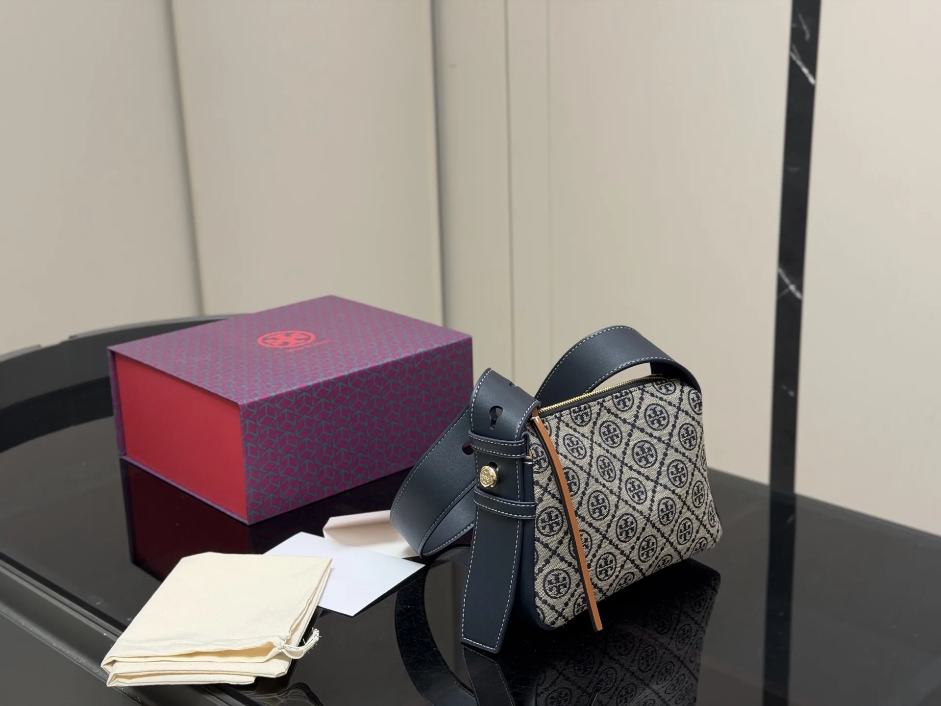 Monogram Canvas Shoulder Bag D30018288