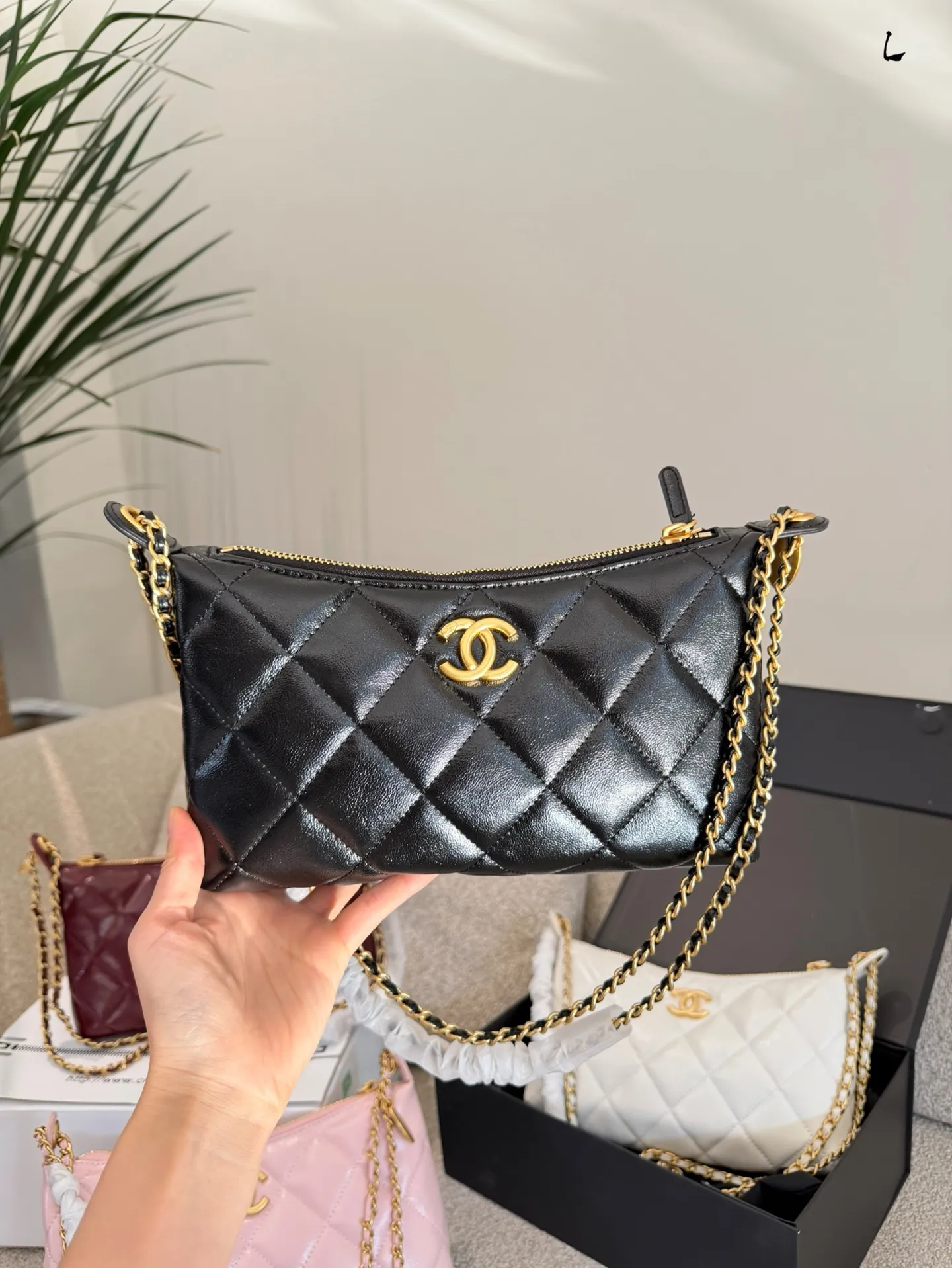 Quilted Lambskin Hobo Bag D30018020 — view 9