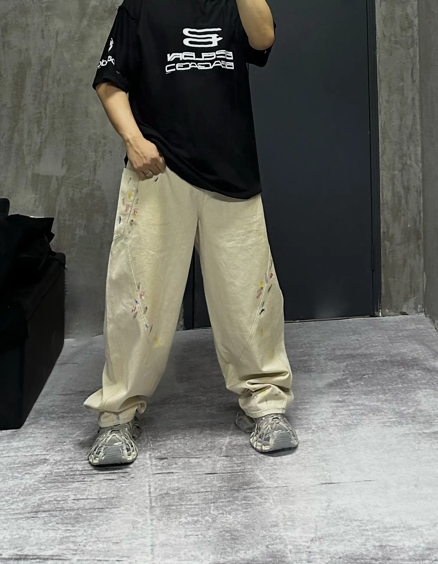 Paint-Splatter Twill Curved-Leg Trousers D20520552 — view 6