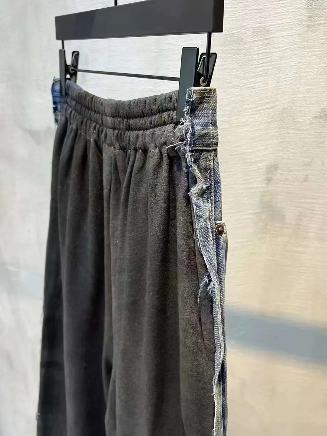 Hybrid Denim and Jersey Wide-Leg Jeans D23020549 — view 5
