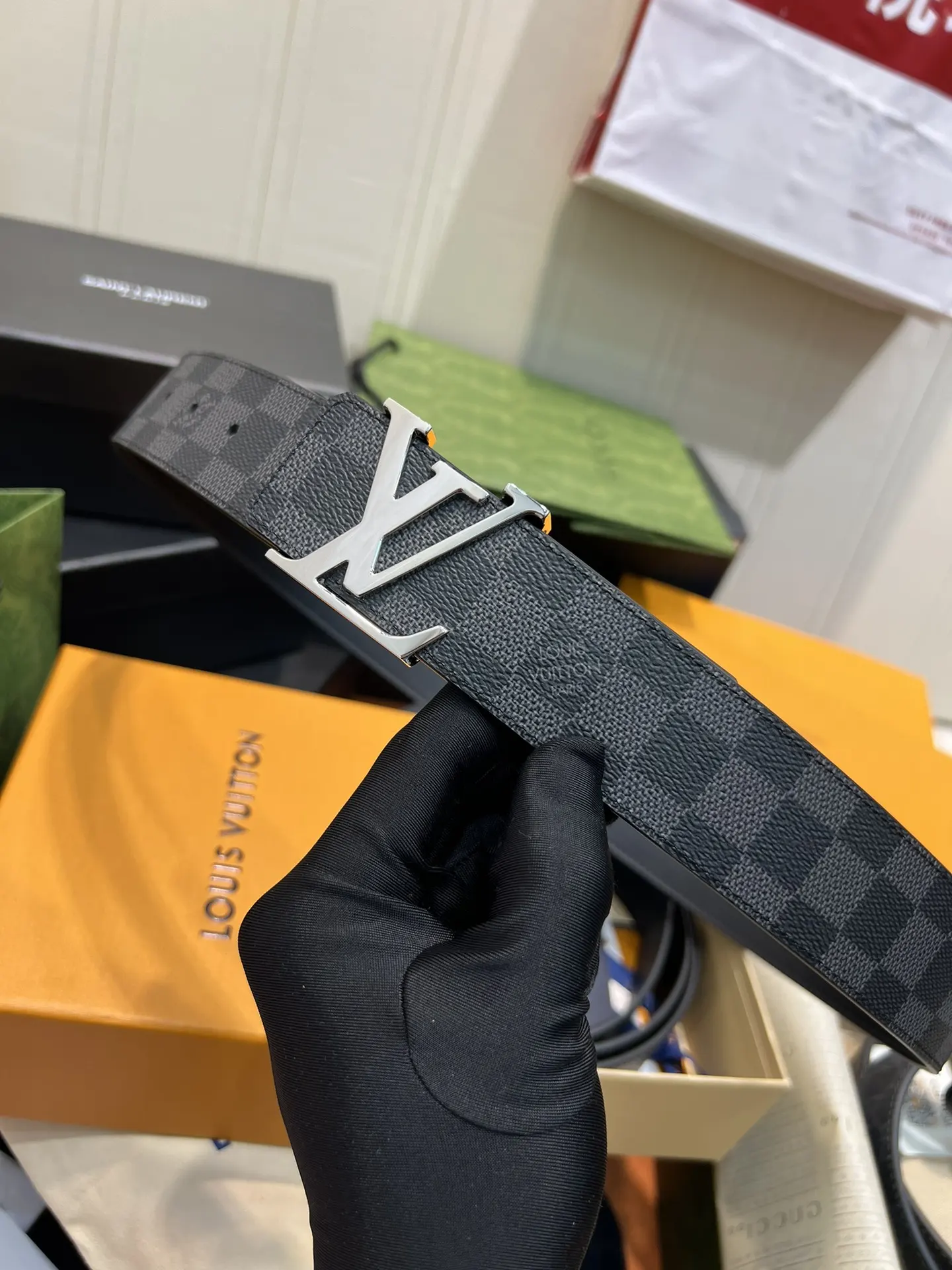 Louis Vuitton Damier Graphite Reversible Belt D30518357 — view 2
