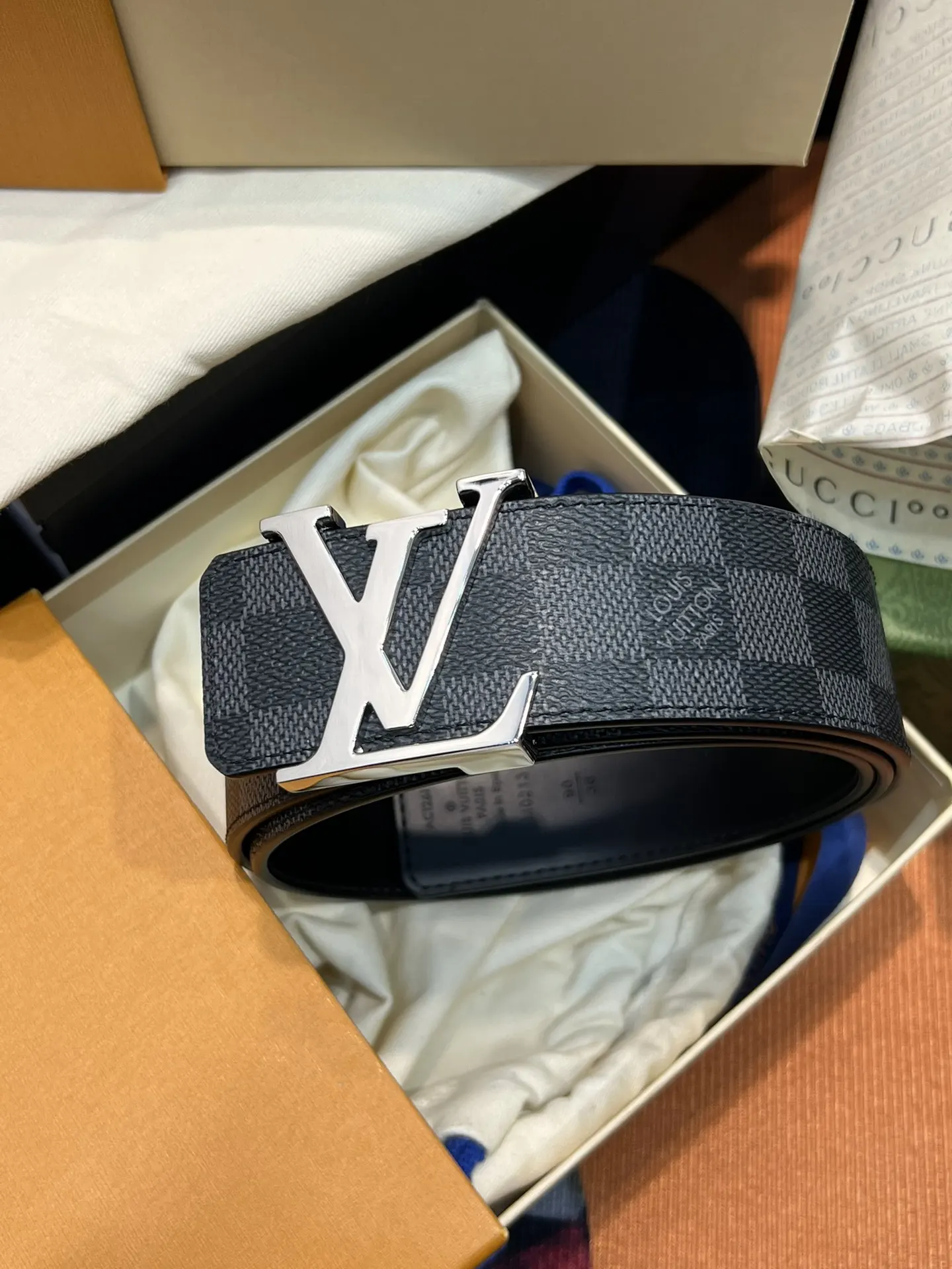 Louis Vuitton Damier Graphite Reversible Belt D30518357 — view 8