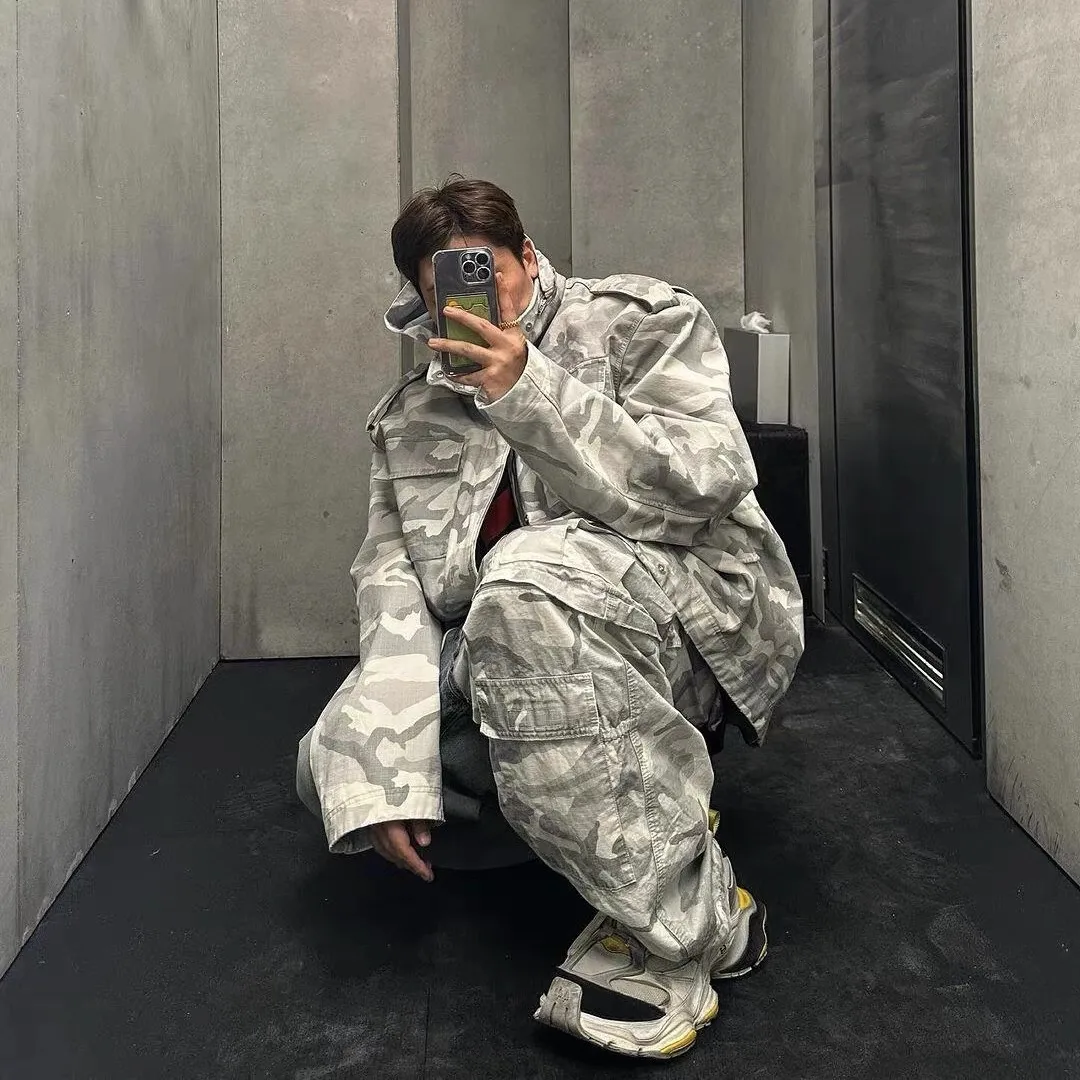 Balenciaga Hand-Painted Camouflage Cargo Trousers D23520547 — view 12