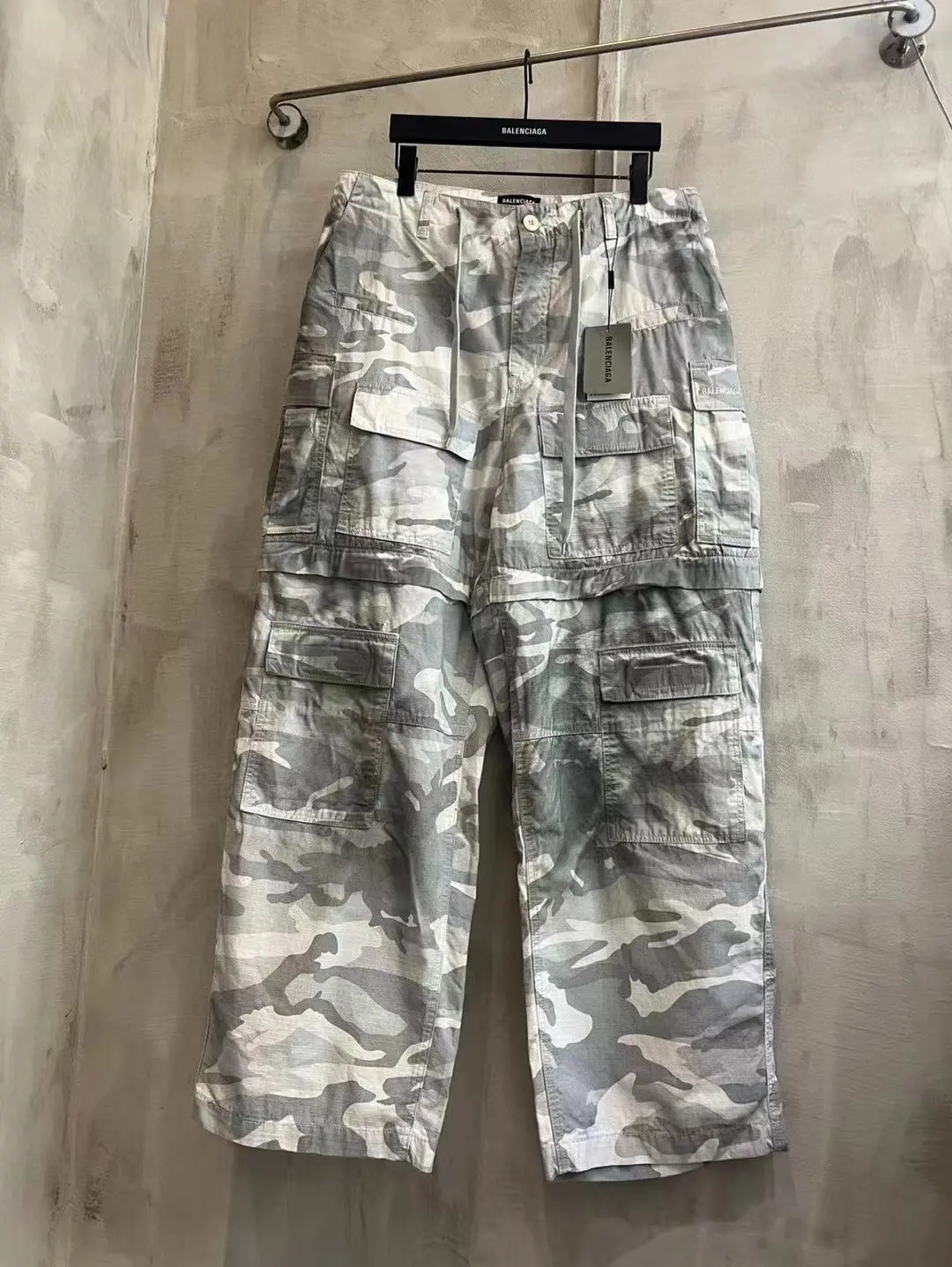 Balenciaga Hand-Painted Camouflage Cargo Trousers D23520547 — view 17