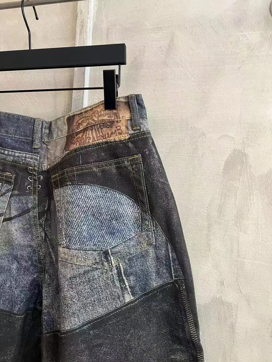 3D Digital Print Wide-Leg Jeans D25018629 — view 23