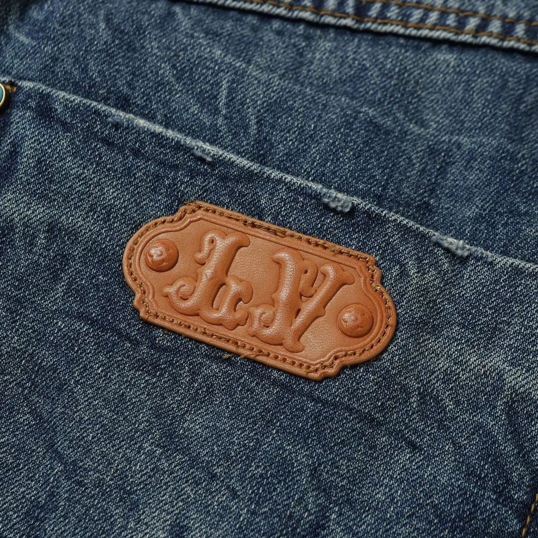 Turquoise Studded Relaxed-Fit Jeans D25518628 — view 16