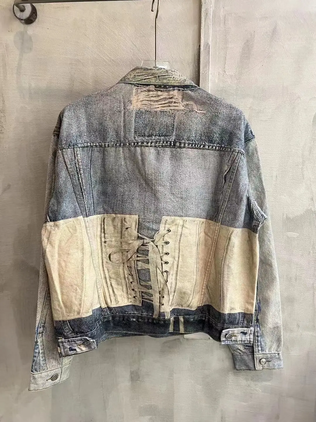 3D Trompe L'oeil Print Denim Jacket D26018625 — view 11
