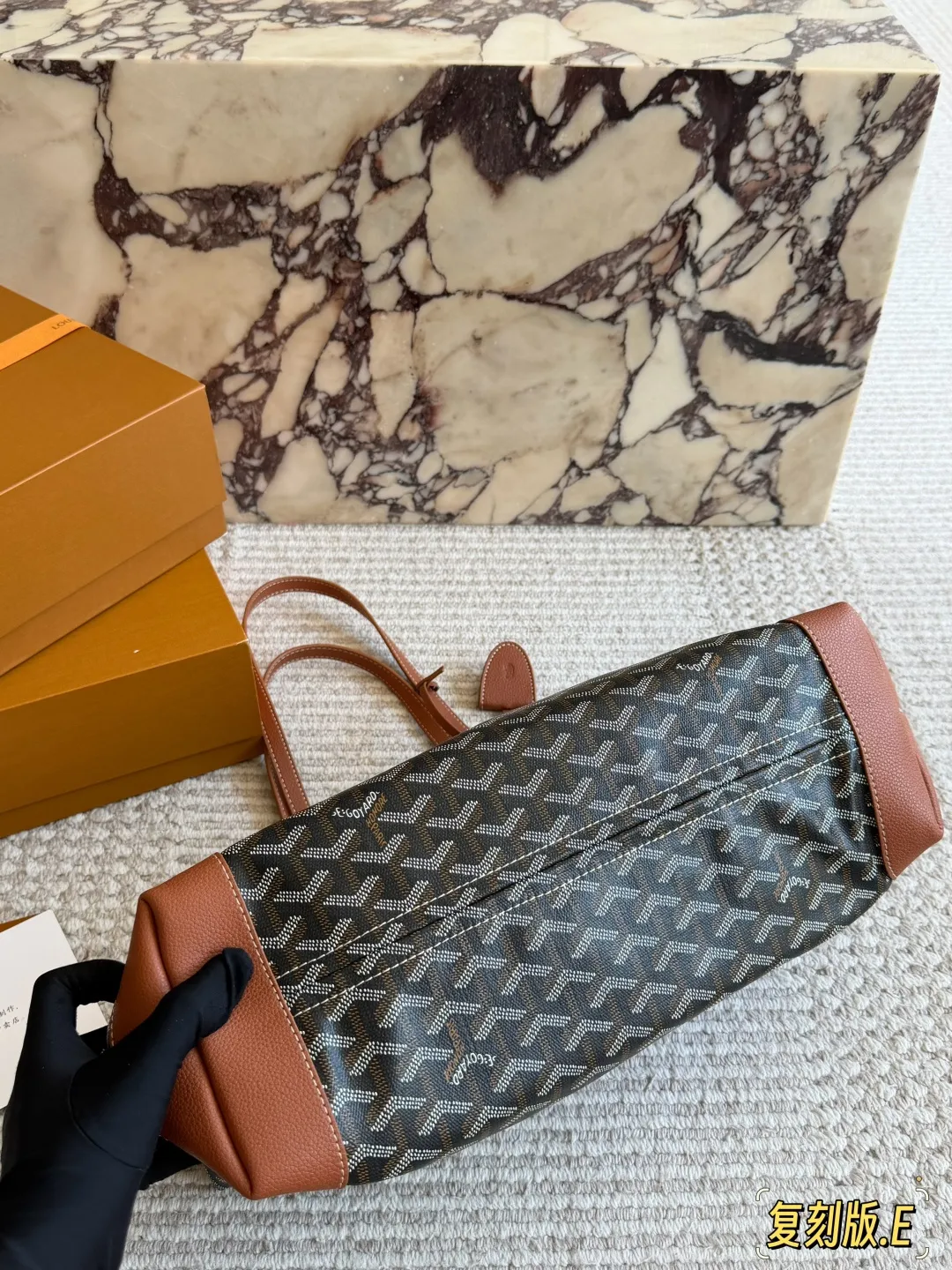 Bellechasse Biaude Monogram Tote Bag D31017909 — view 6
