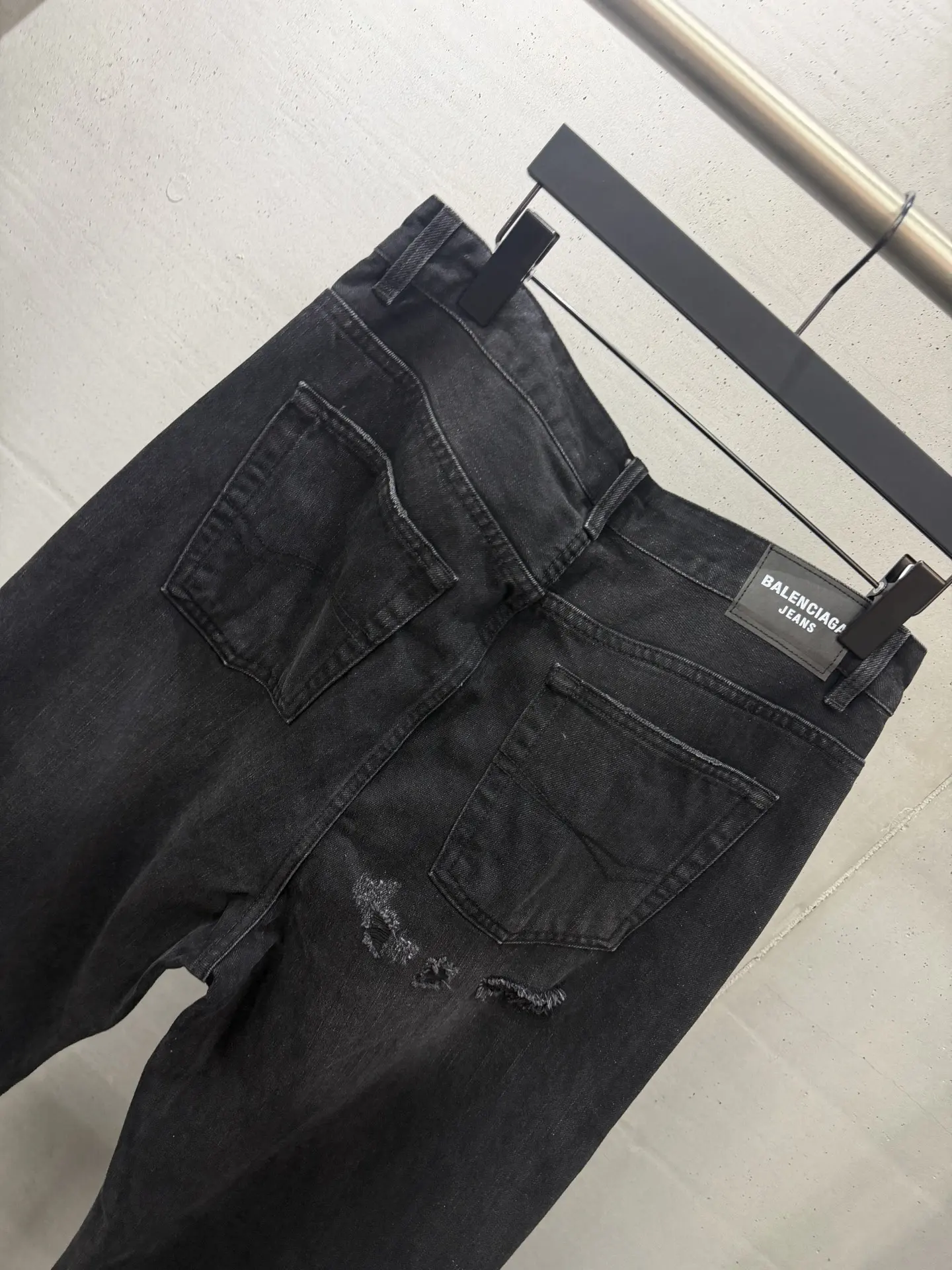 Distressed Wide-Leg Denim Jeans D21020571 — view 7