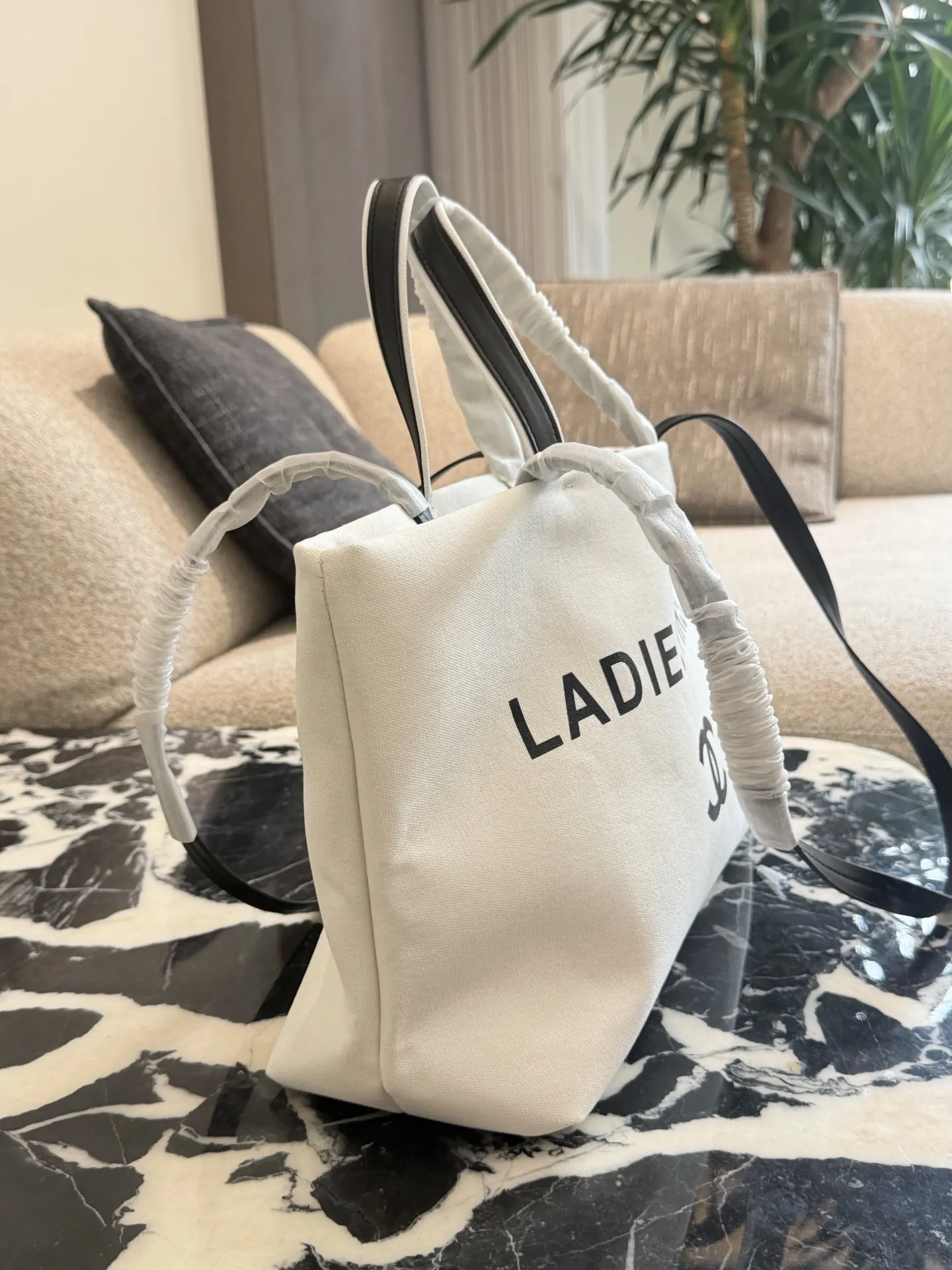 Ladies First Canvas Tote Bag D32018495 — view 9