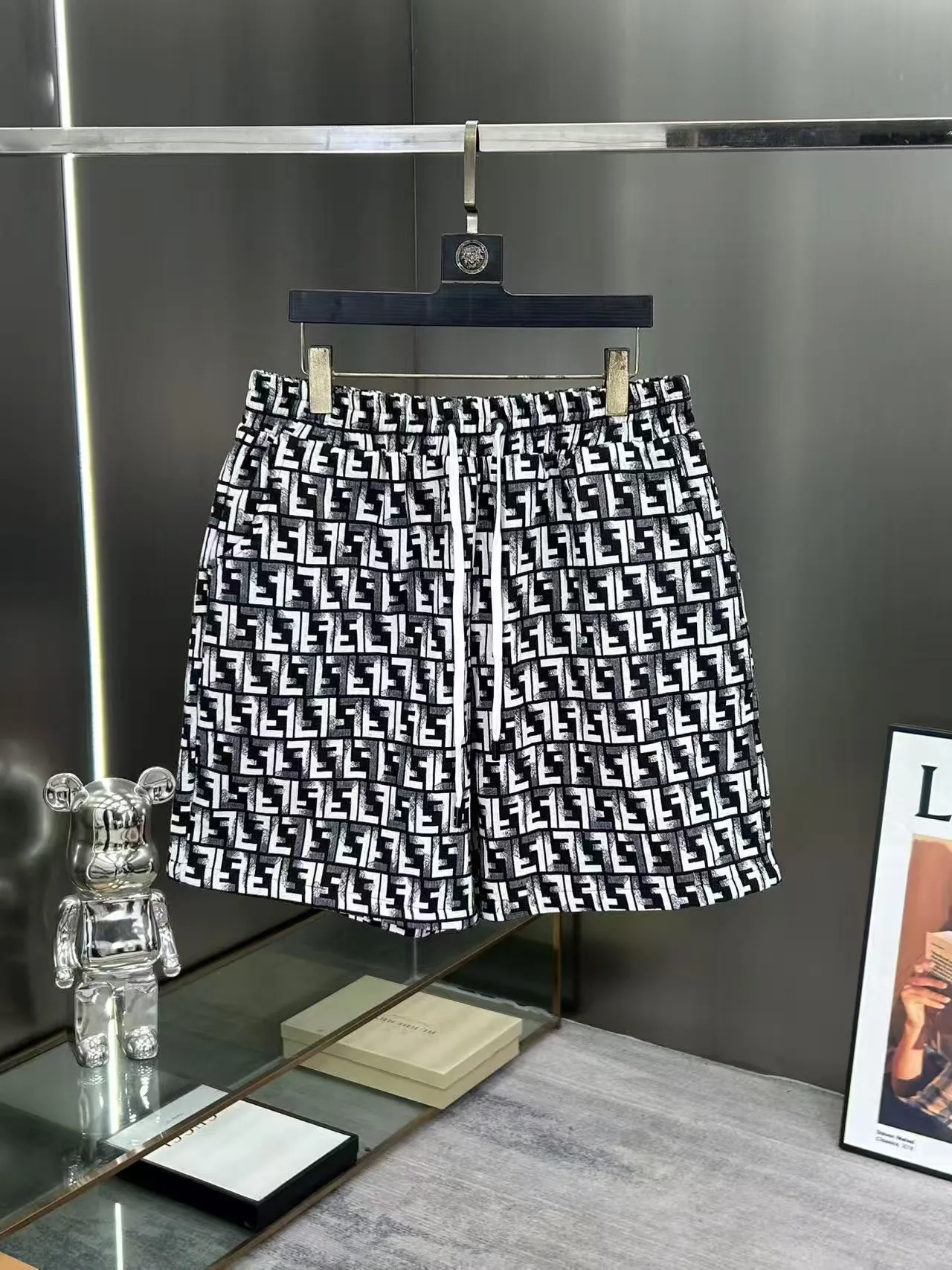 Logo-Jacquard Denim Shorts D15511046