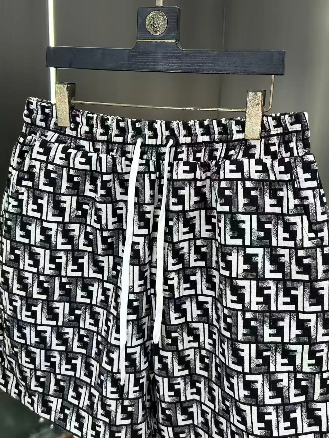 Logo-Jacquard Denim Shorts D15511046 — view 4