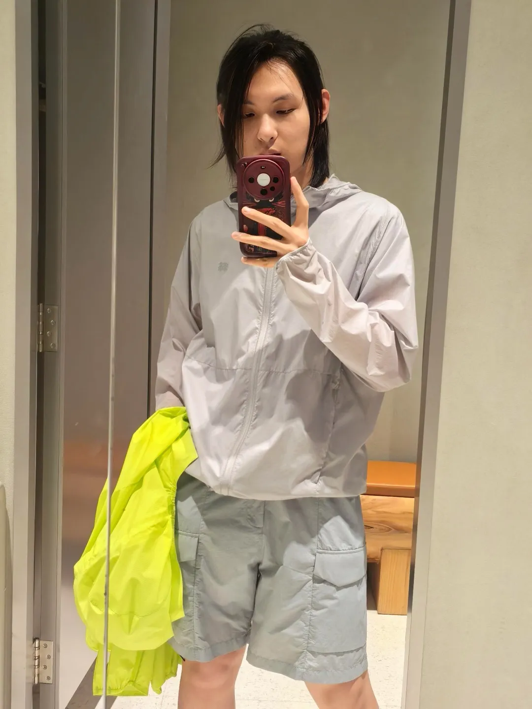 Lightweight Hooded Windbreaker Jacket D17523695 — view 36
