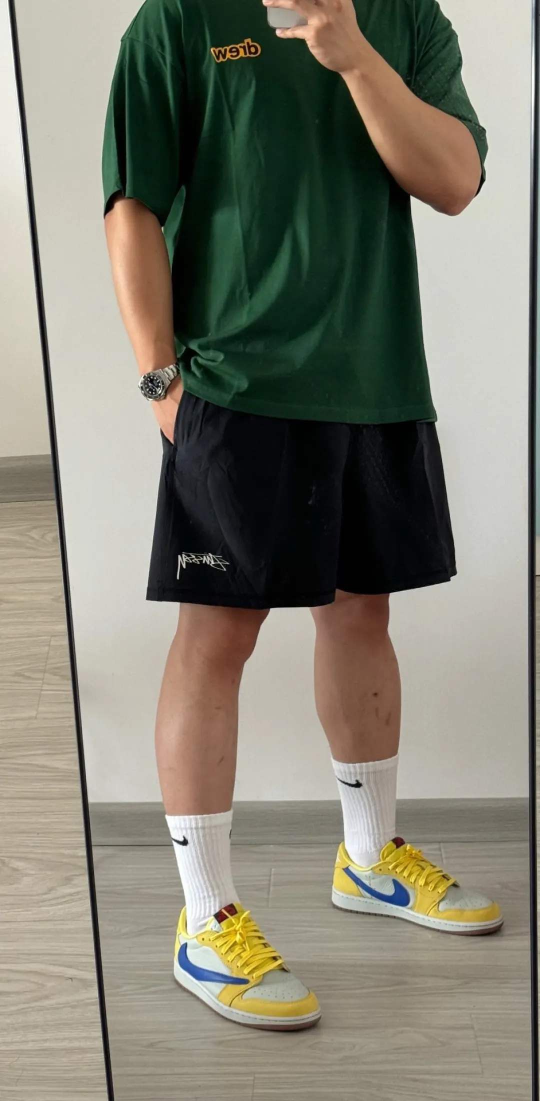 Nike x Stüssy Woven Water-Repellent Shorts D12523694 — view 35
