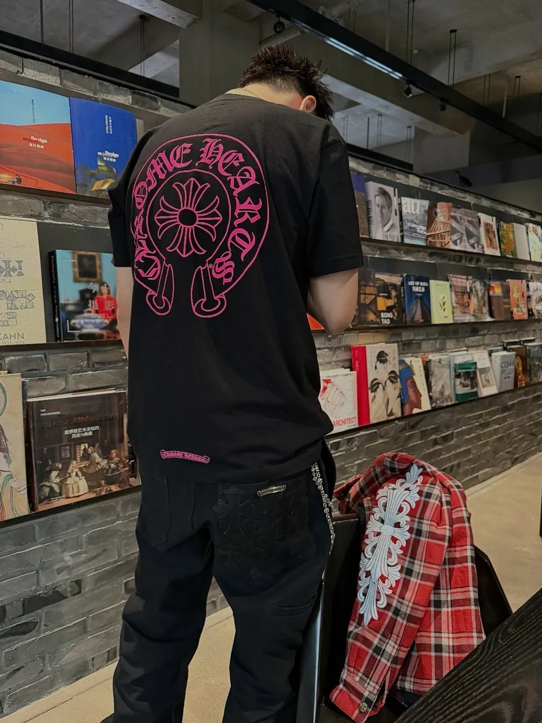 Chrome Hearts Horseshoe Embroidery T-Shirt D12023684 — view 19