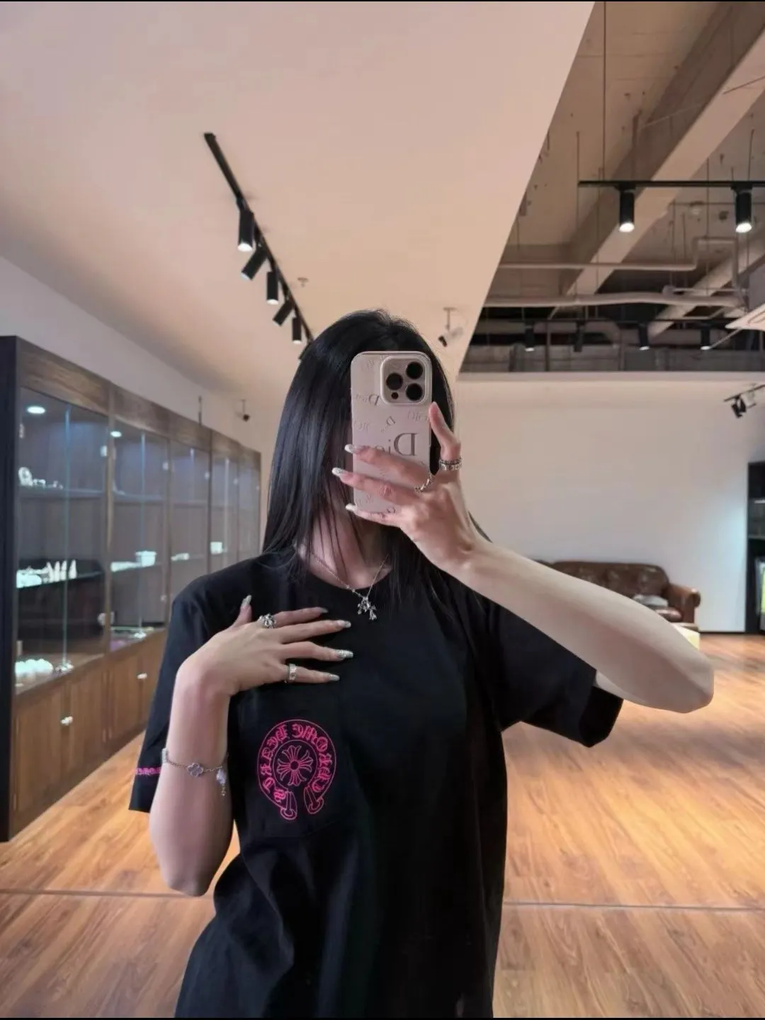 Chrome Hearts Horseshoe Embroidery T-Shirt D12023684 — view 29