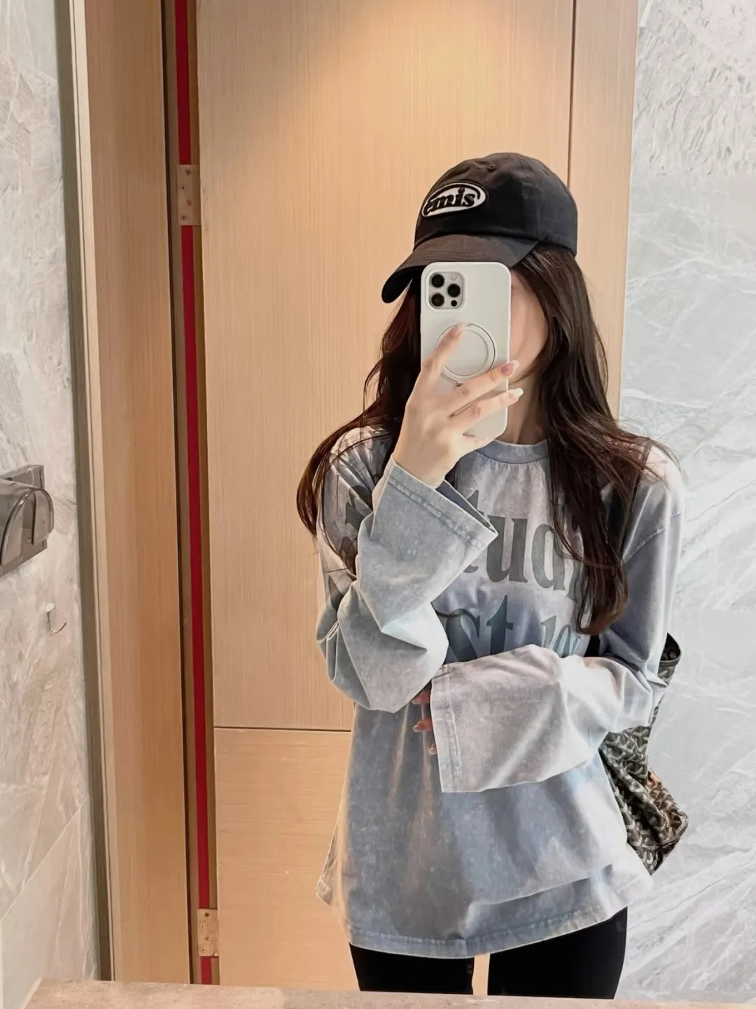 Logo-Print Cotton Long-Sleeve T-Shirt D13023704 — view 46