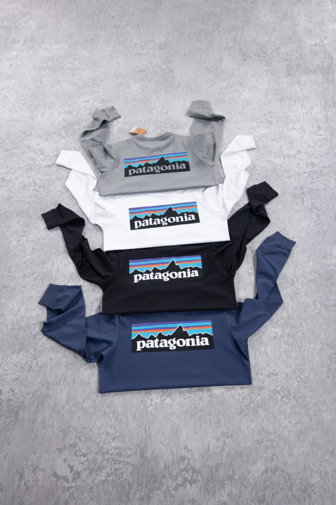 P-6 Logo Response Long-Sleeve T-Shirt D12023691 — view 2