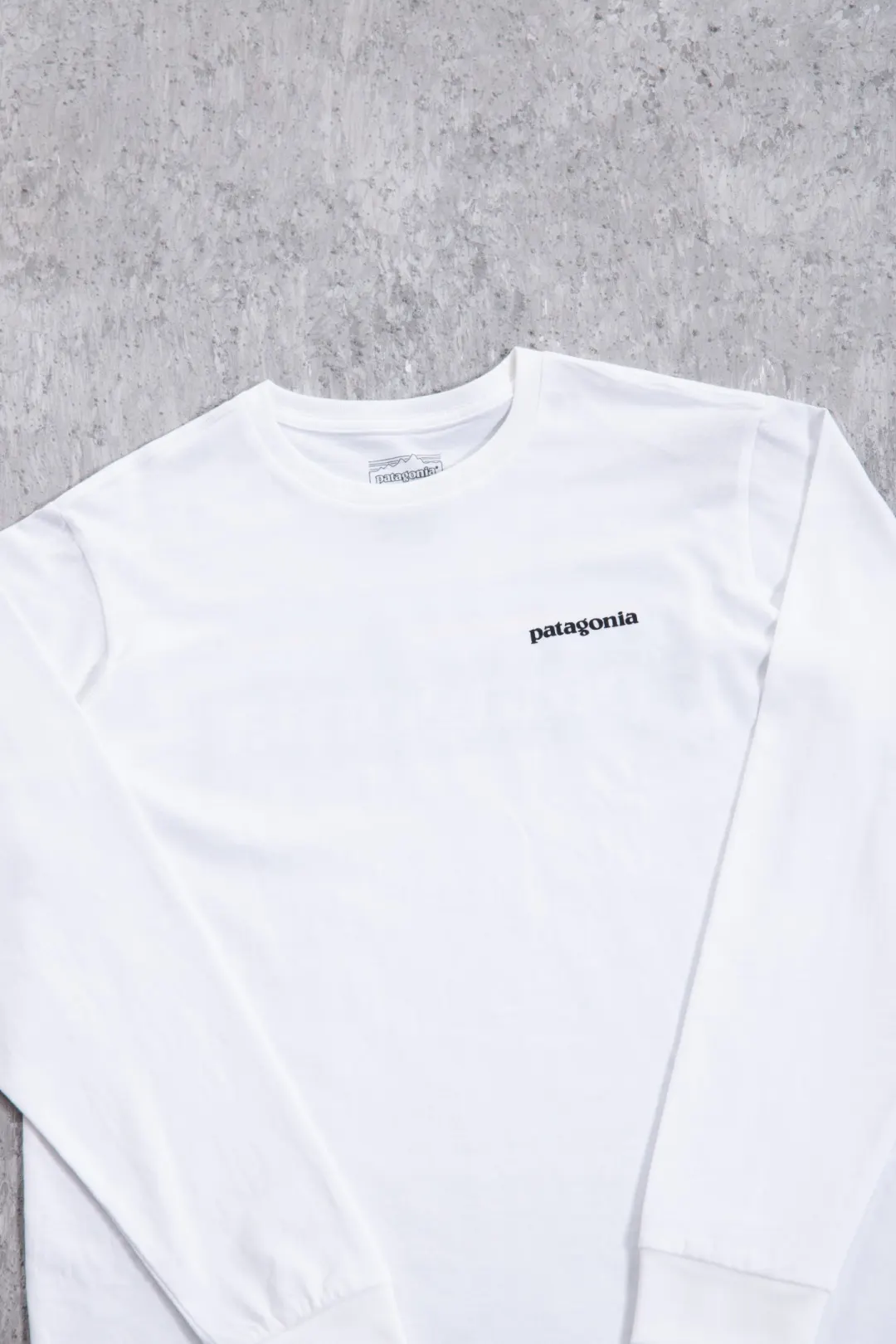P-6 Logo Response Long-Sleeve T-Shirt D12023691 — view 12