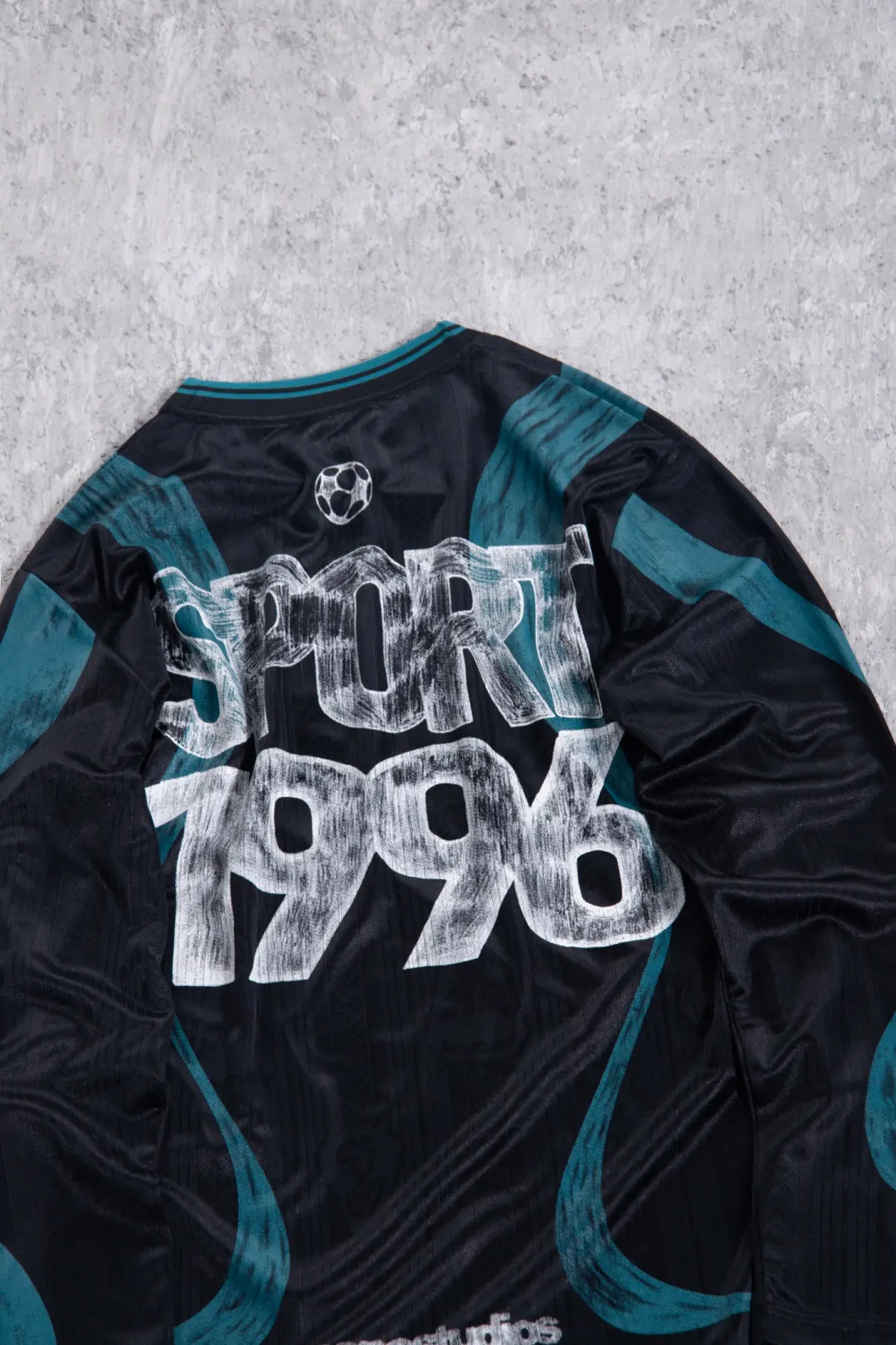 Bow Graphic Jacquard Football Jersey D15023707 — view 15